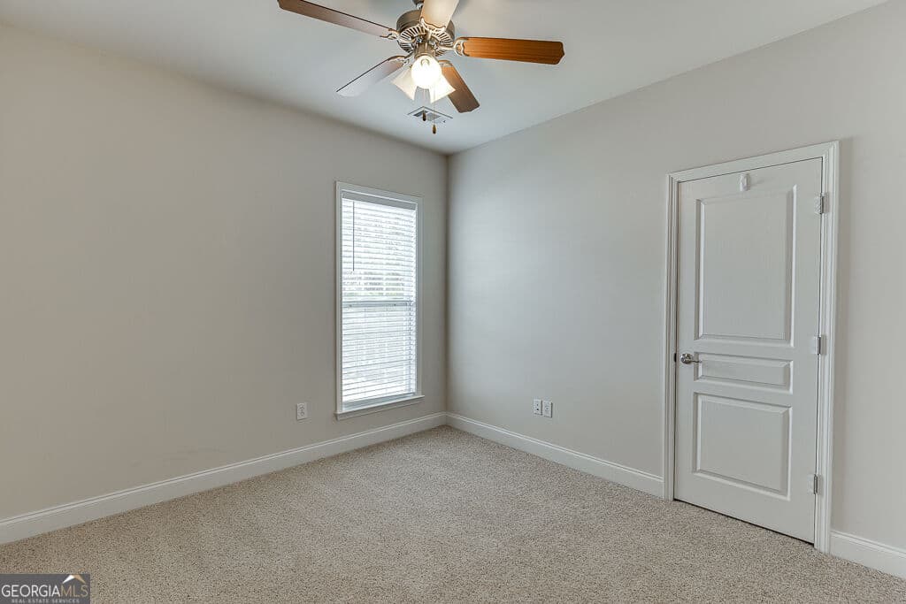 4 bedroom, 3 bathroom, 3,737 sq ft single family residence for sale at 6407 Lantern Ridge, Hoschton, GA 30548 — photo 10