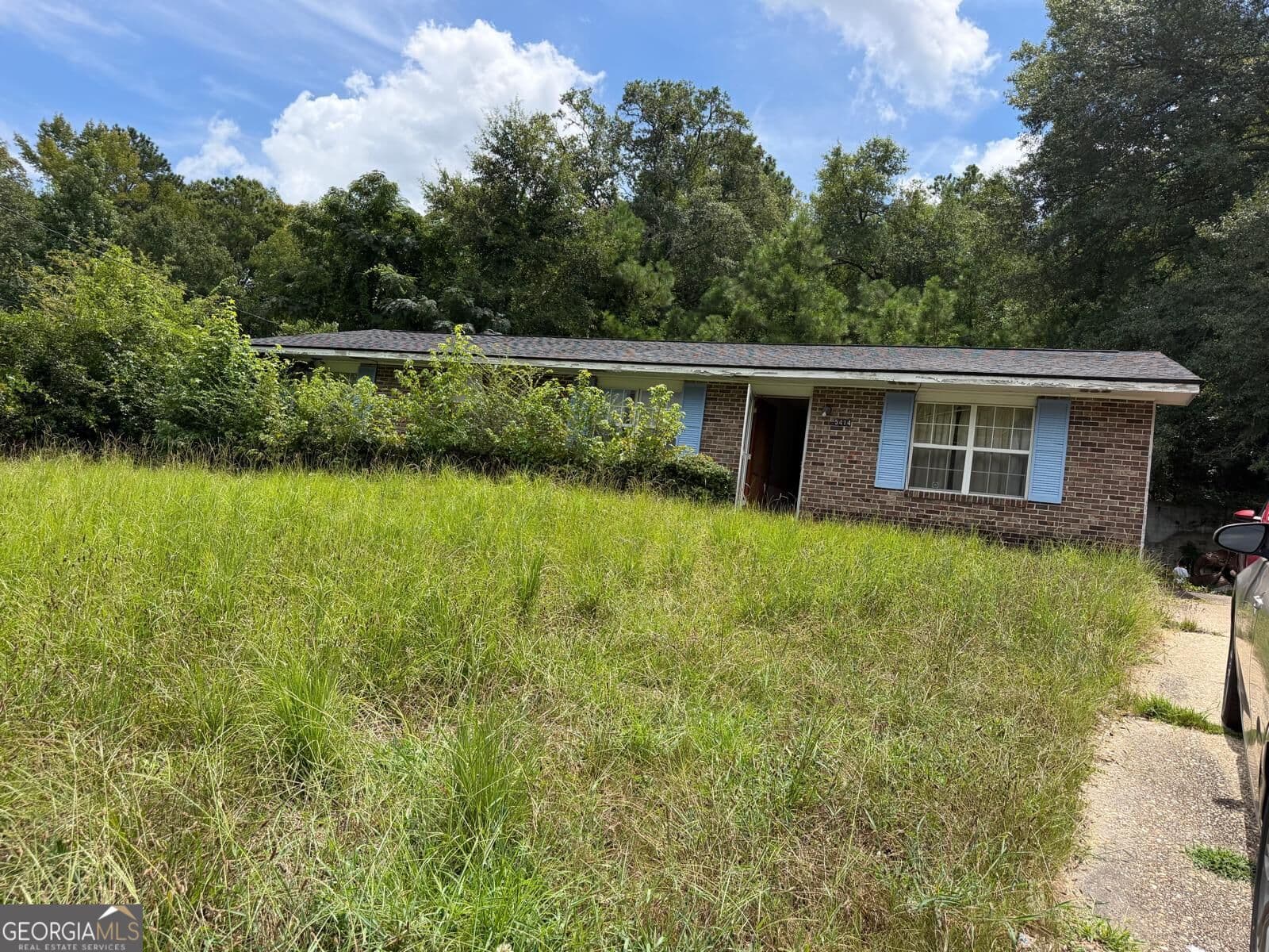 4 bedroom, 2 bathroom, 1,404 sq ft single family residence for sale at 5414 Spencer Lane, Columbus, GA 31907 — photo 2