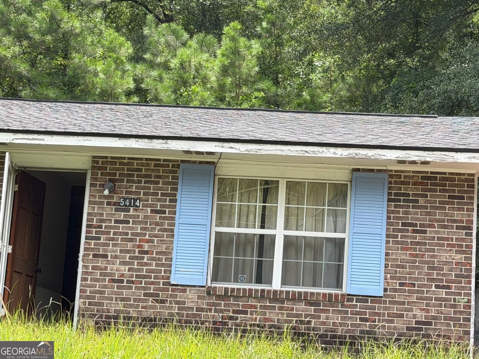 4 bedroom, 2 bathroom, 1,404 sq ft single family residence for sale at 5414 Spencer Lane, Columbus, GA 31907 — photo 3