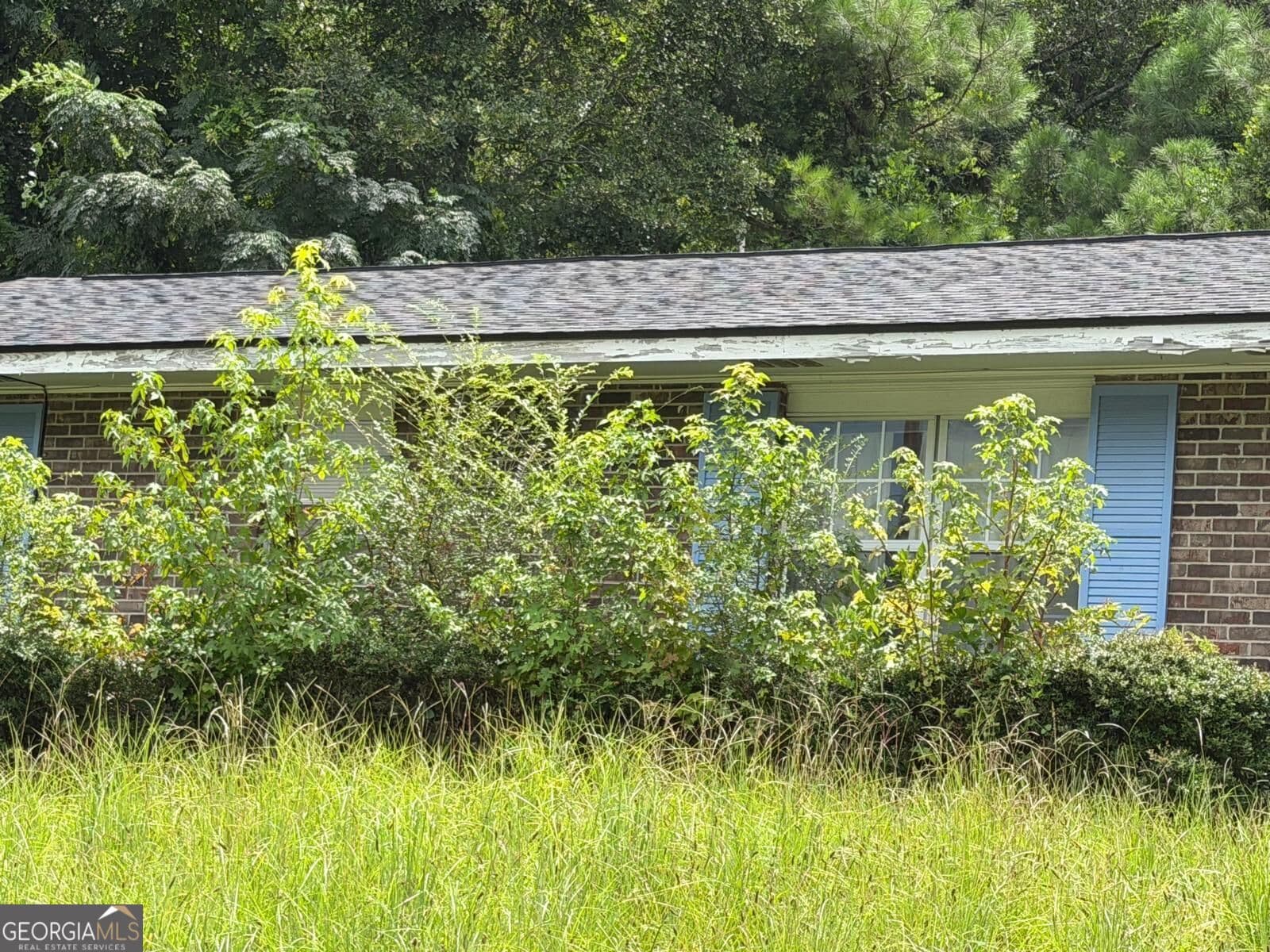 4 bedroom, 2 bathroom, 1,404 sq ft single family residence for sale at 5414 Spencer Lane, Columbus, GA 31907 — photo 4