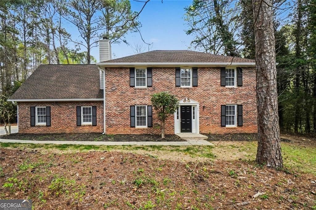 5 bedroom, 2.5 bathroom, 2,204 sq ft single family residence for rent at 175 Woodsong Drive, Fayetteville, GA 30214 for $2,900 a month — photo 1 of 1