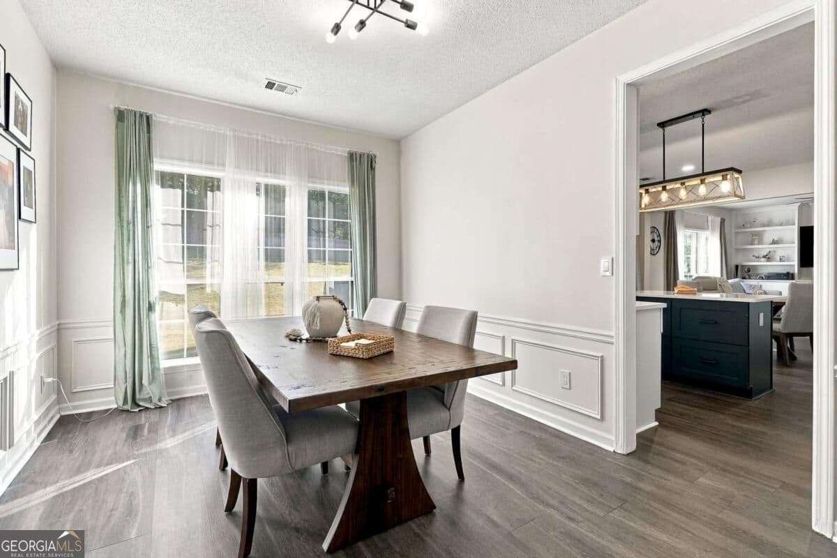 4 bedroom, 2.5 bathroom, 2,160 sq ft single family residence for sale at 3435 Lakeheath Drive, Cumming, GA 30041 — photo 9