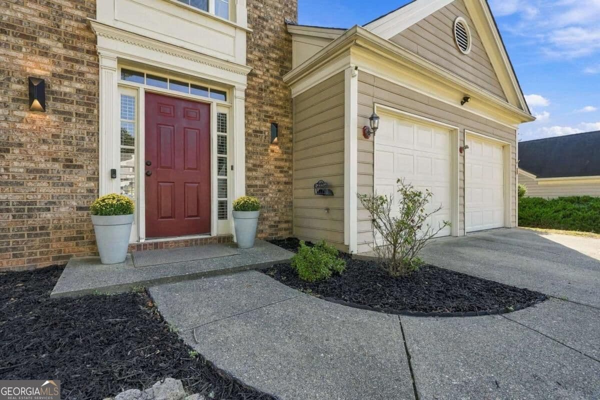 4 bedroom, 2.5 bathroom, 2,160 sq ft single family residence for sale at 3435 Lakeheath Drive, Cumming, GA 30041 — photo 4