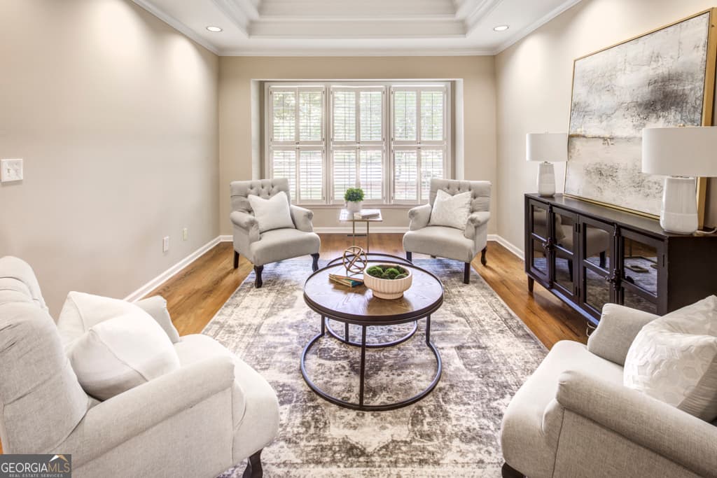 4 bedroom, 3.5 bathroom, 4,000 sq ft single family residence for sale at 2059 Howell Mill Road, Atlanta, GA 30318 — photo 7