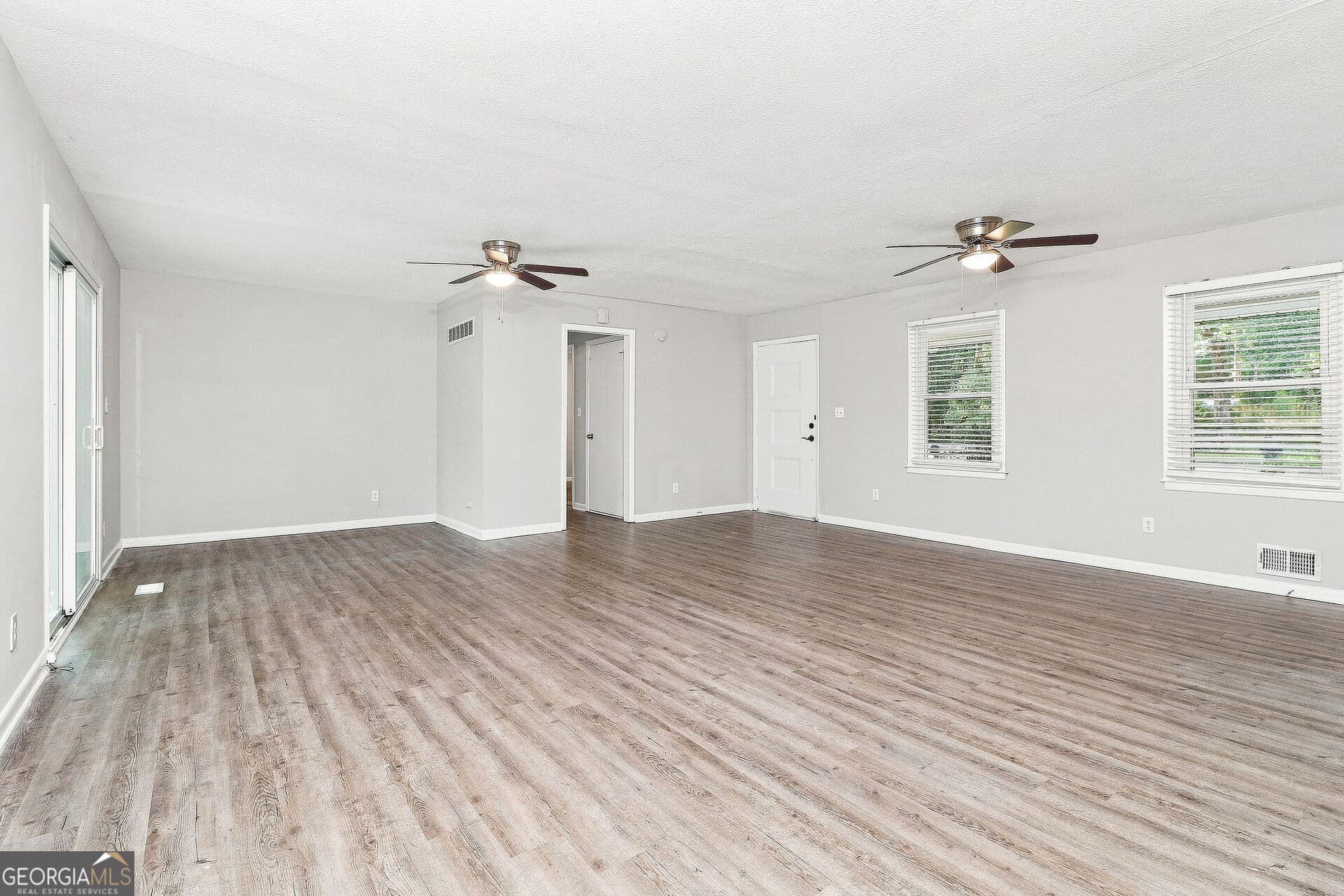 3 bedroom, 2 bathroom, 2,140 sq ft single family residence for sale at 2029 Gherry Drive, Austell, GA 30106 — photo 7