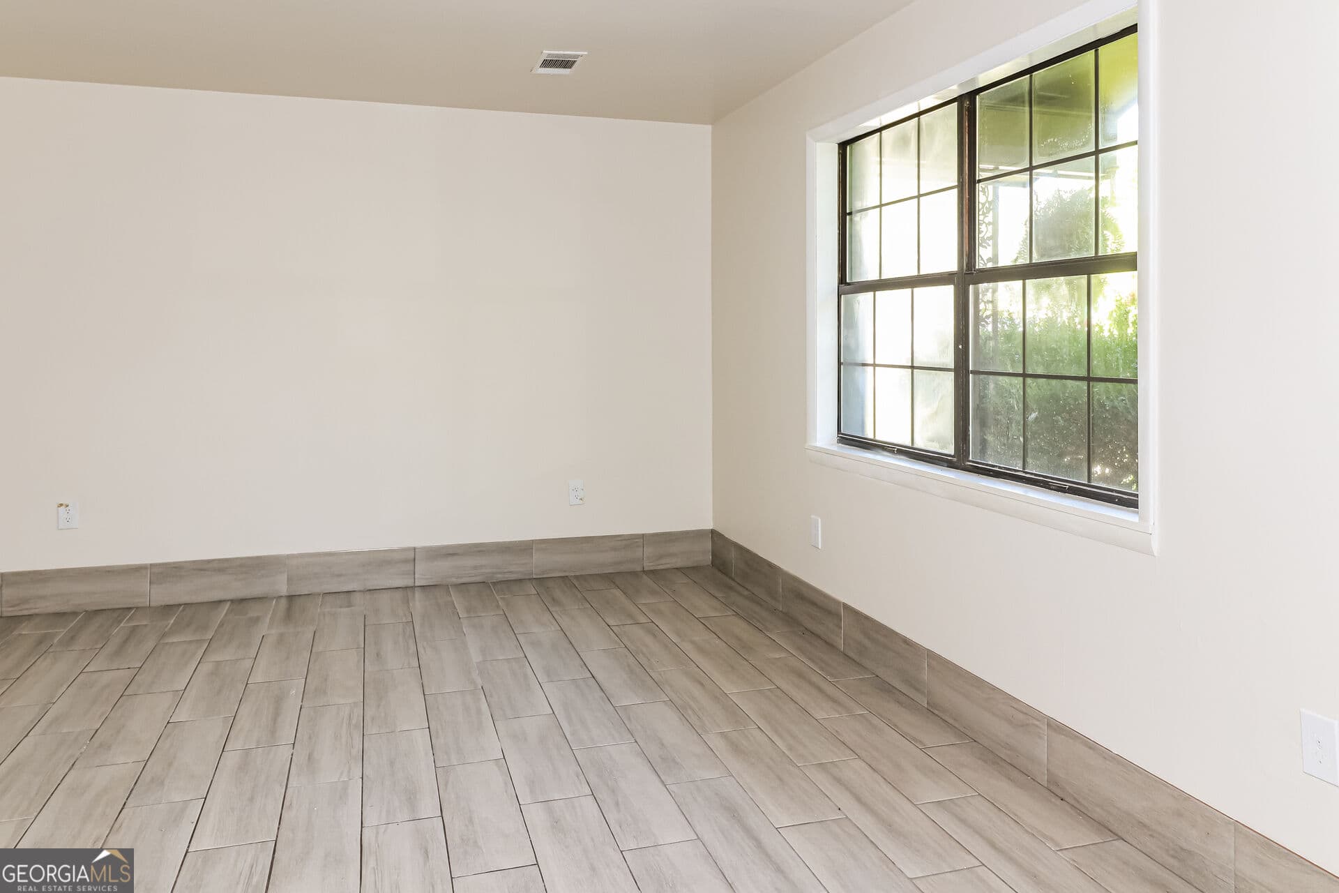 3 bedroom, 2 bathroom, 1,527 sq ft single family residence for sale at 104 Adon Street, Reidsville, GA 30453 — photo 7