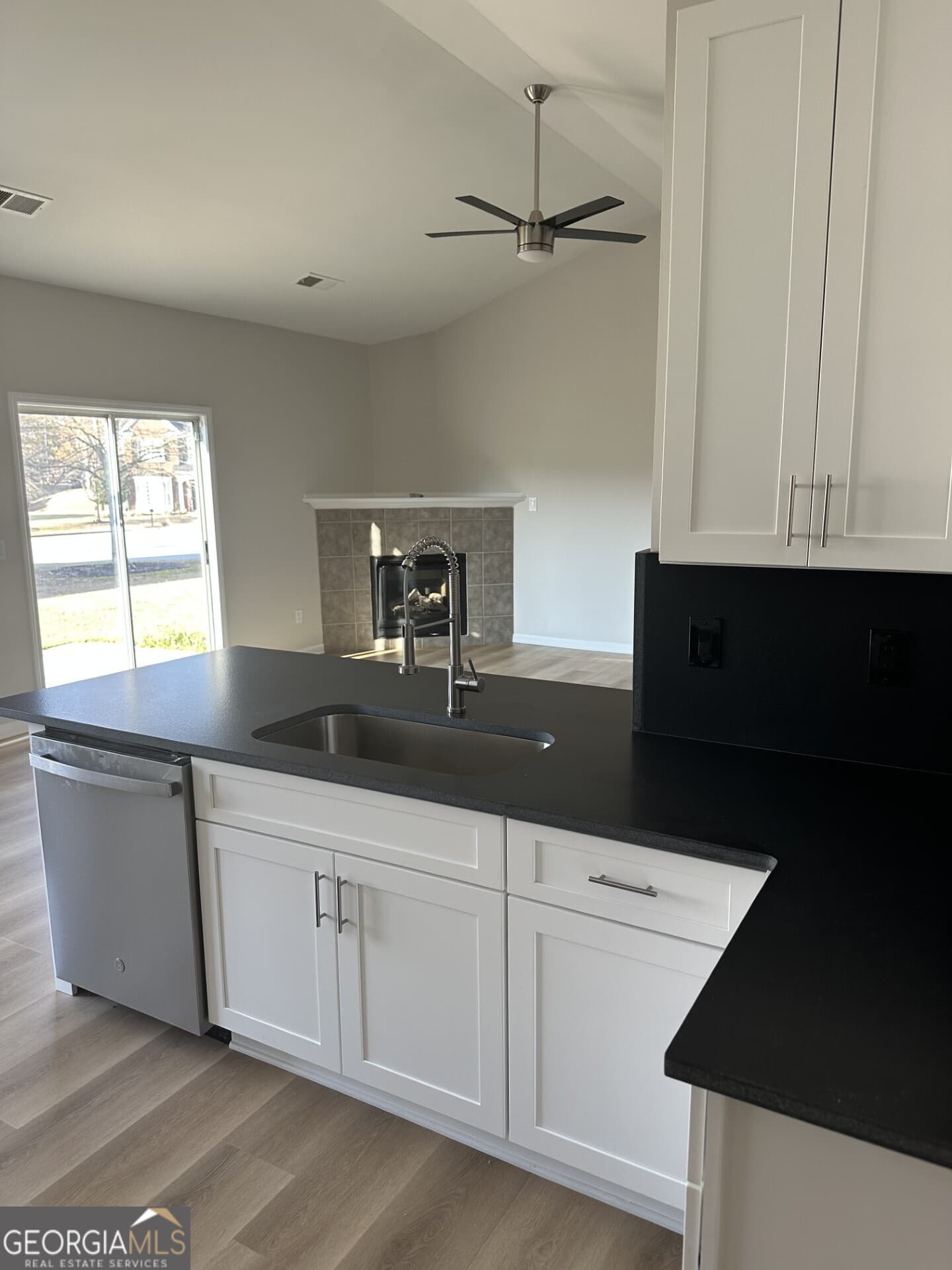 4 bedroom, 2 bathroom, 2,476 sq ft single family residence for rent at 126 Horseshoe Lane, Hiram, GA 30141 for $2,500 a month — photo 7