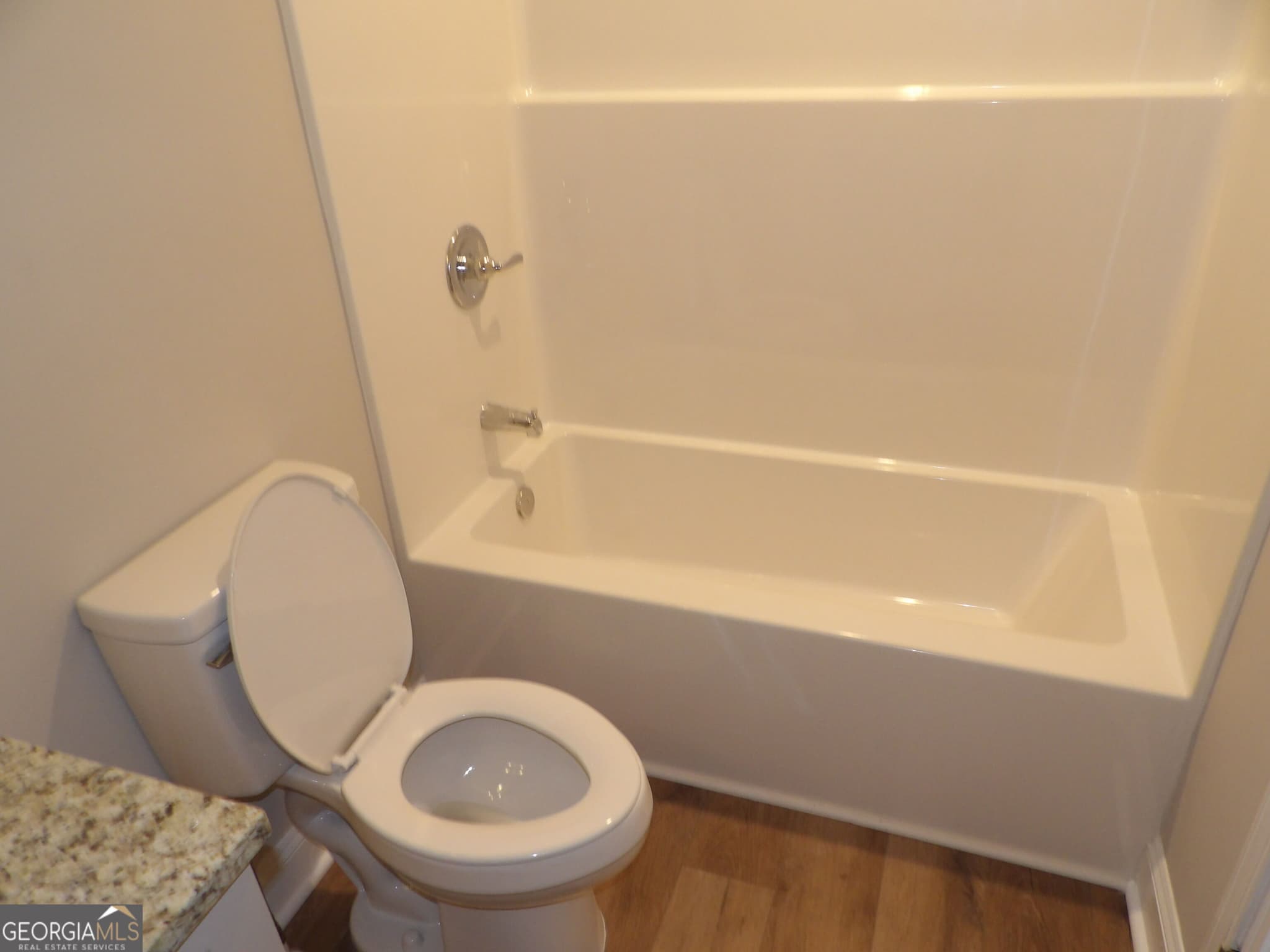 3 bedroom, 2 bathroom, 1,280 sq ft single family residence for sale at 808 Alabama Street, Carrollton, GA 30117 — photo 9