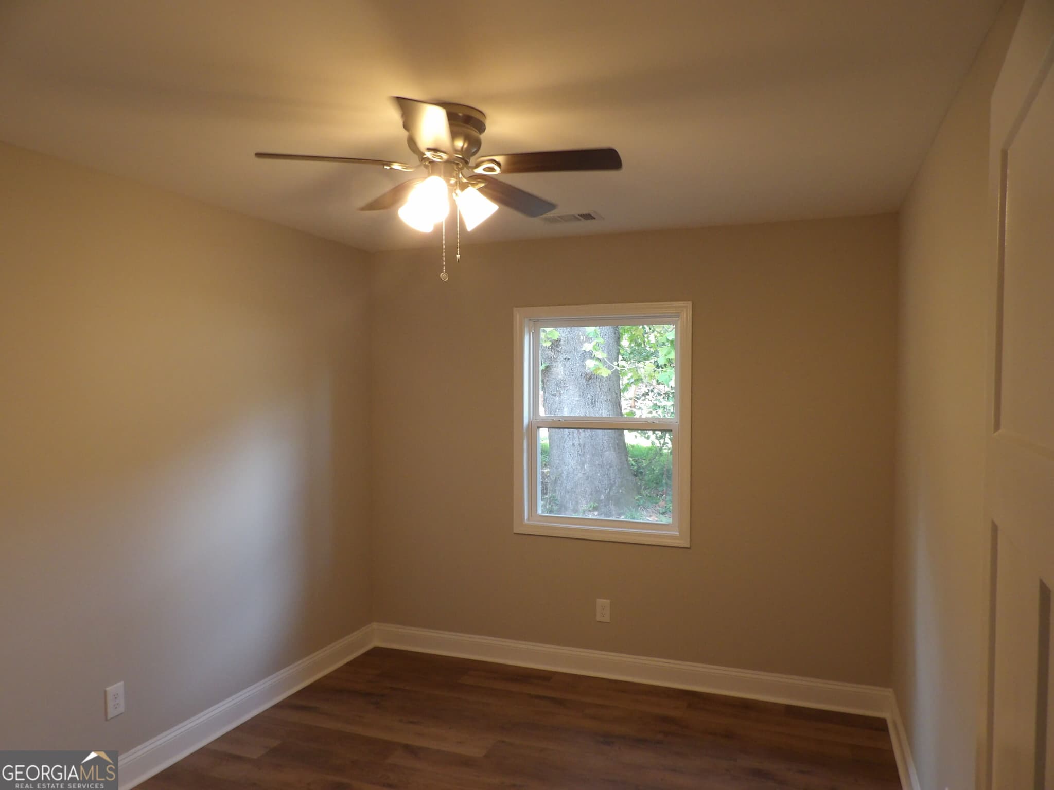 3 bedroom, 2 bathroom, 1,280 sq ft single family residence for sale at 808 Alabama Street, Carrollton, GA 30117 — photo 10