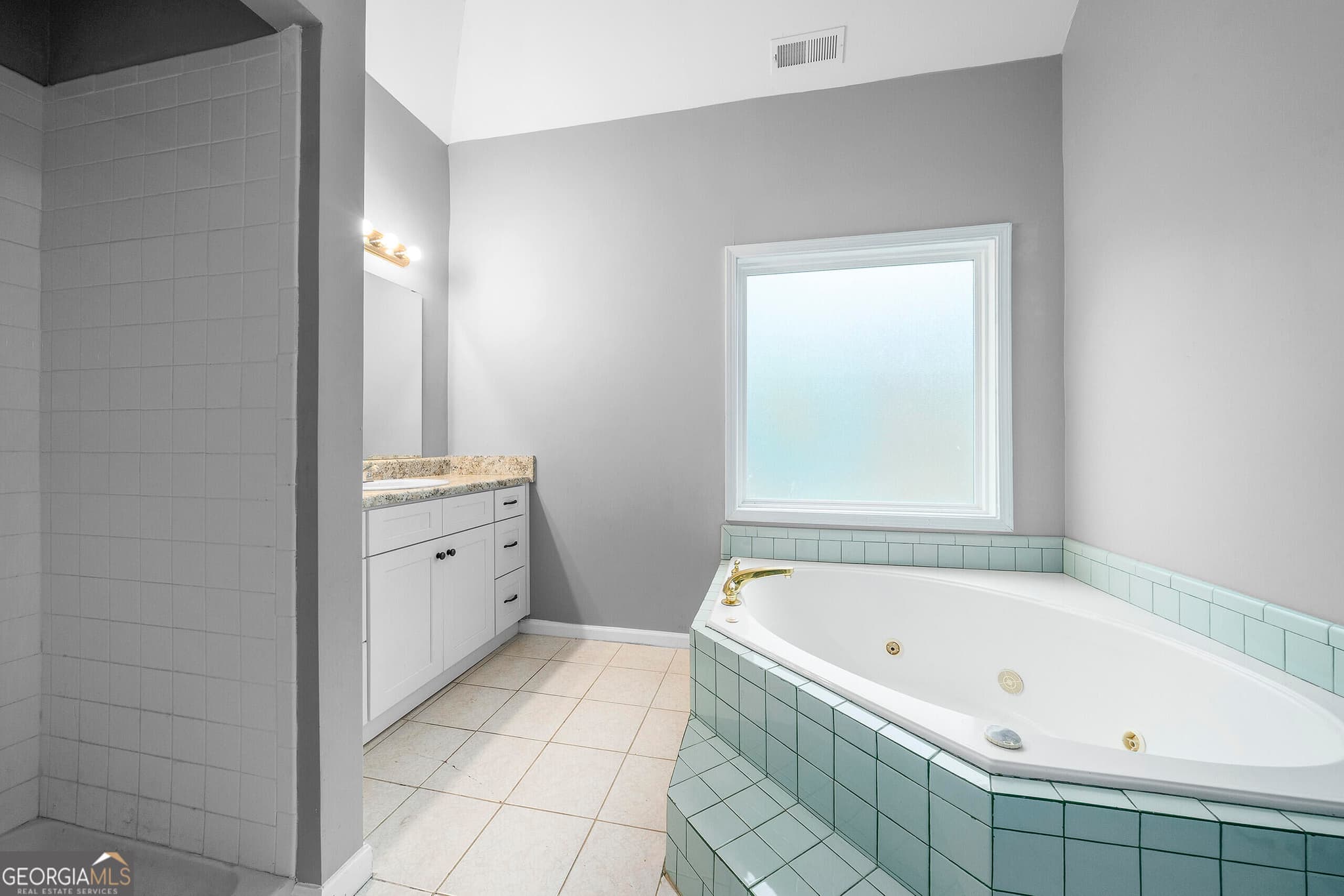 6 bedroom, 2.5 bathroom, 4,321 sq ft single family residence for sale at 4030 Weelaunee Road, Ellenwood, GA 30294 — photo 9