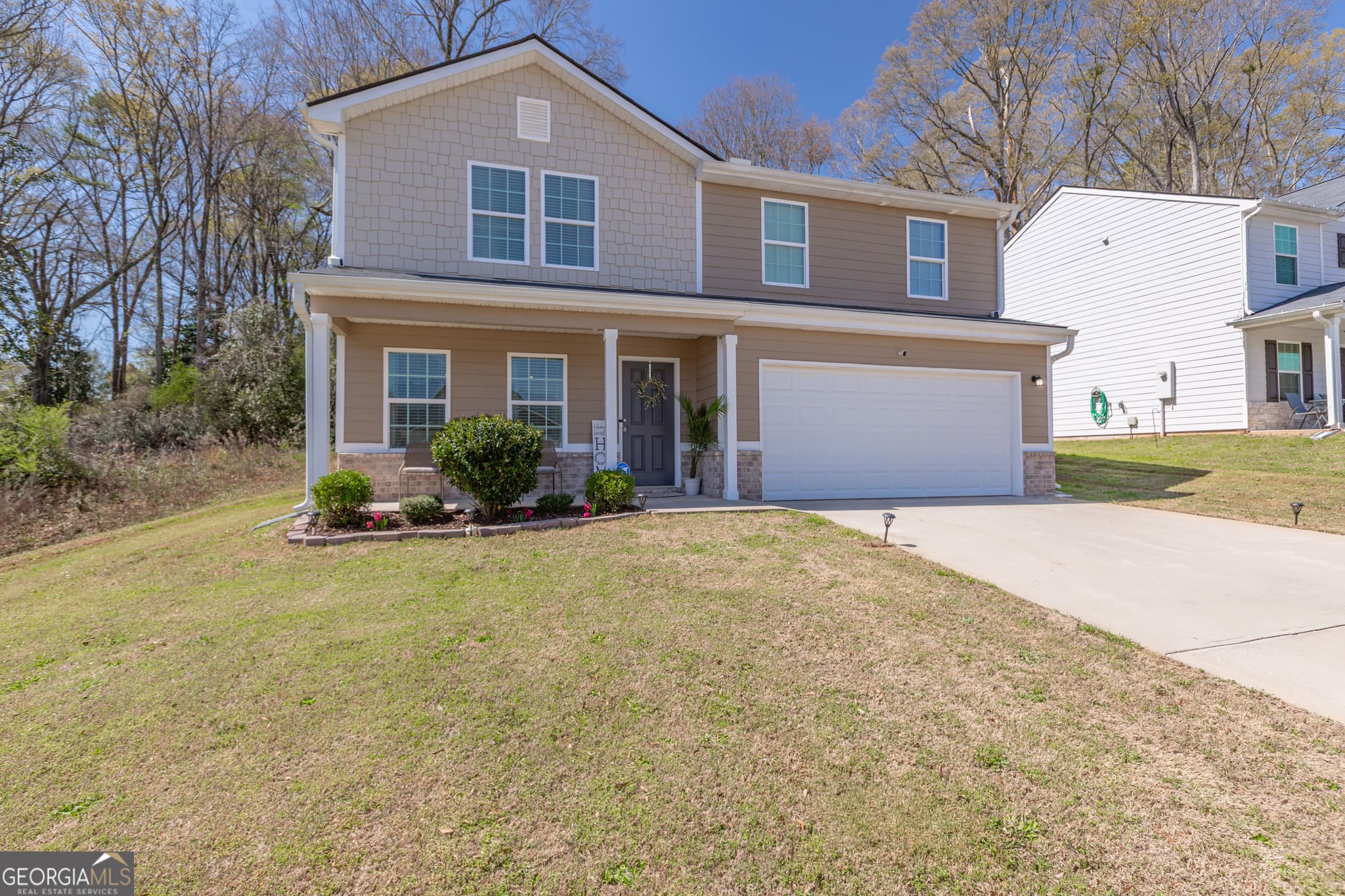 4 bedroom, 3 bathroom, 1,811 sq ft single family residence for sale at 306 Duck Walk Way, Hogansville, GA 30230