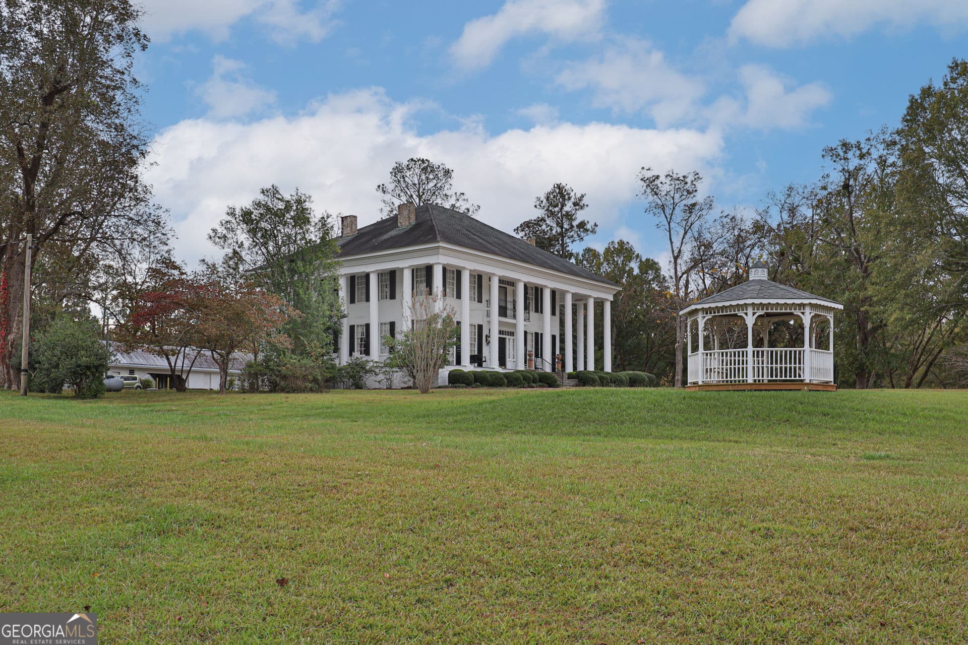 4 bedroom, 3 bathroom, 3,690 sq ft single family residence sold at 434 George W Towns Road, Talbotton, GA 31827