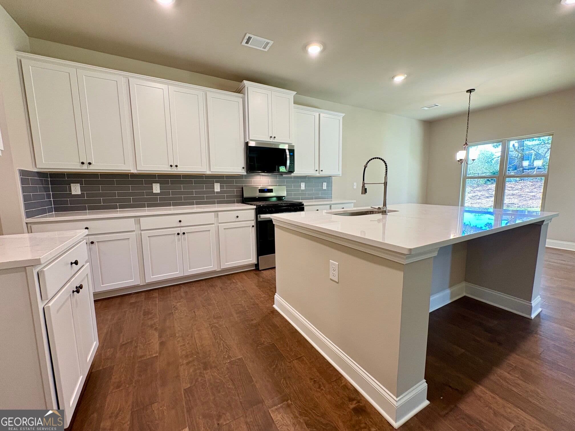 4 bedroom, 3 bathroom single family residence for sale at 1006 Lakeview Oaks Court 24-B, Grayson, GA 30017 — photo 5