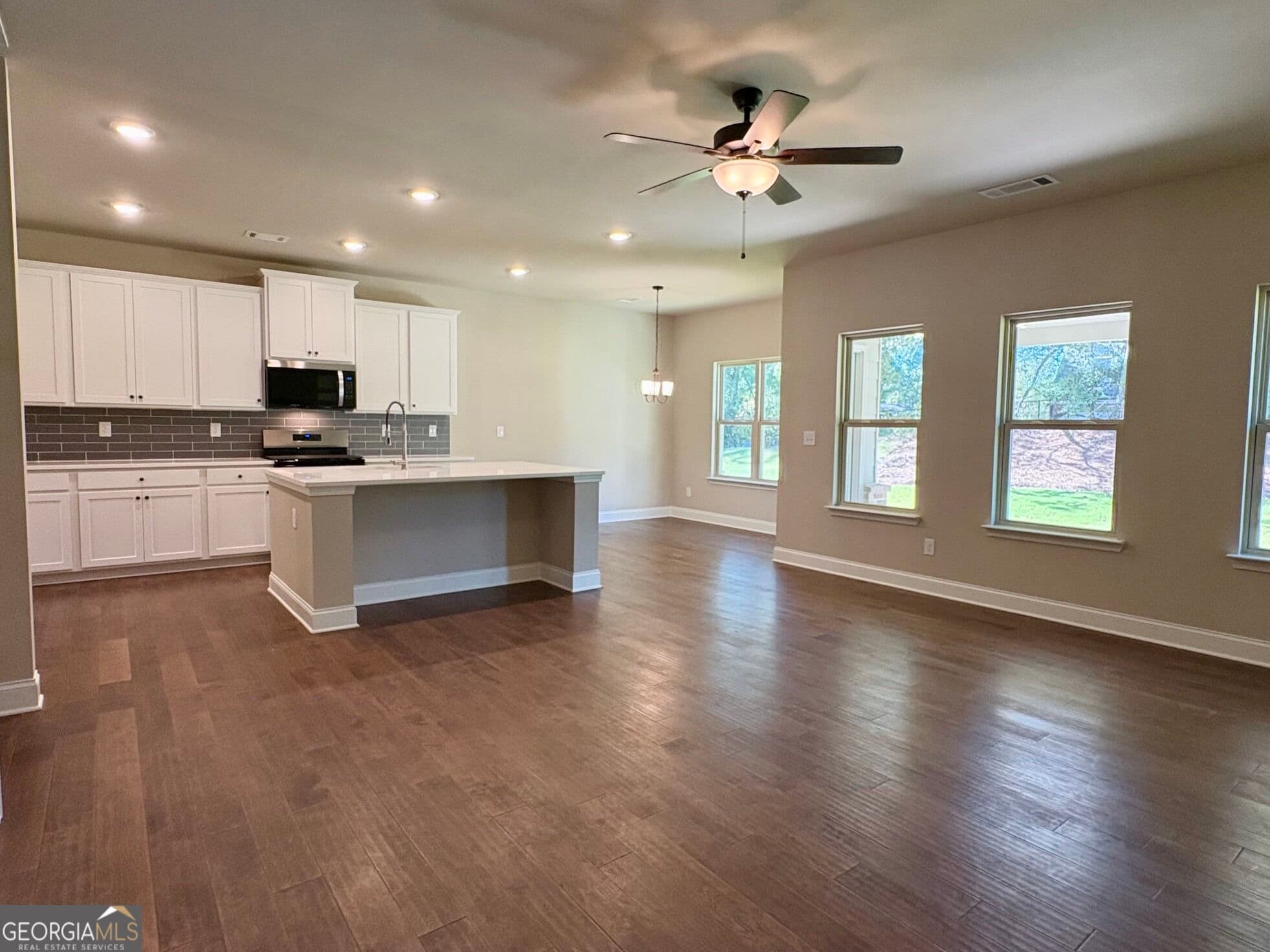 4 bedroom, 3 bathroom single family residence for sale at 1006 Lakeview Oaks Court 24-B, Grayson, GA 30017 — photo 8