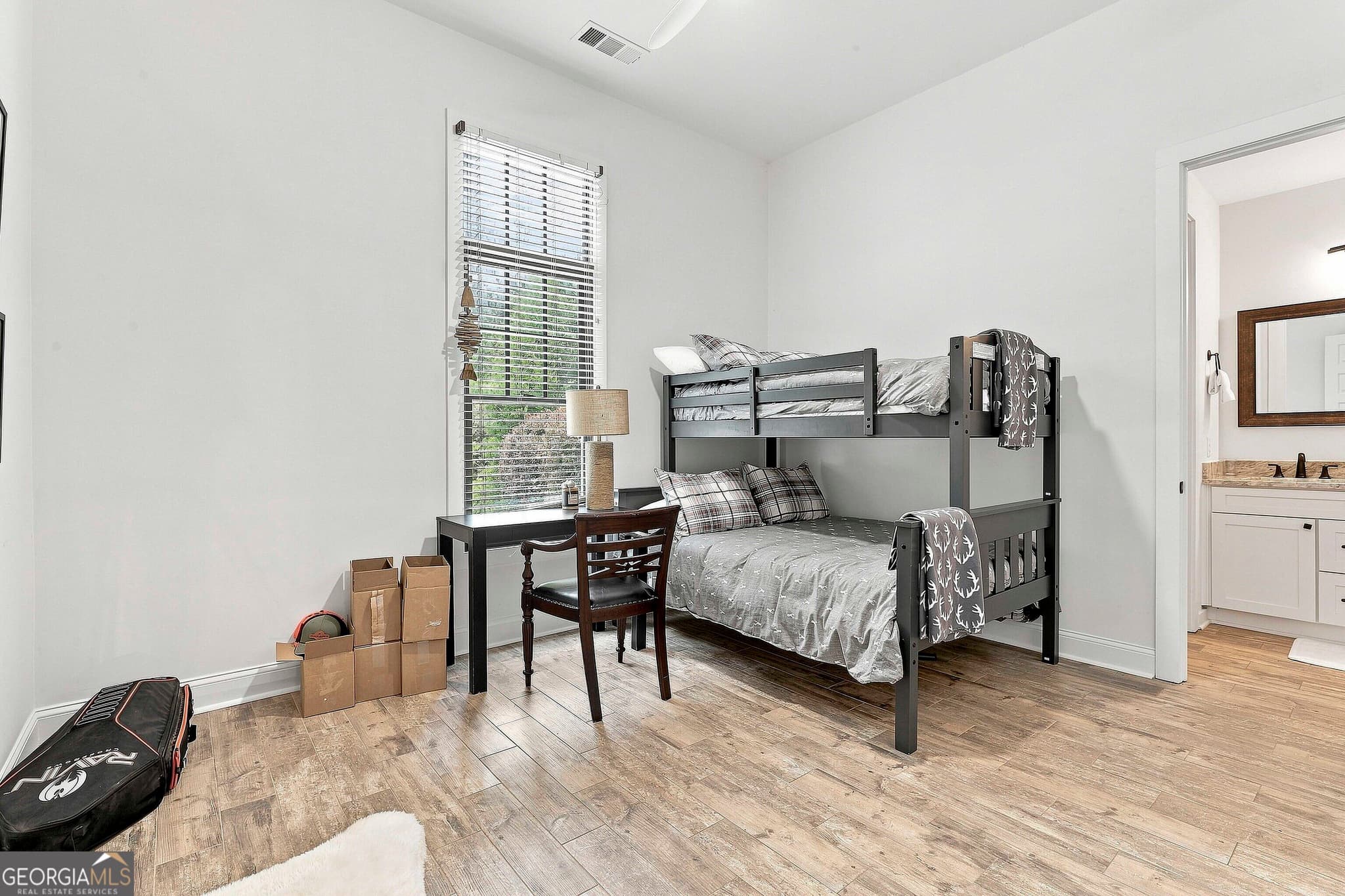 4 bedroom, 3.5 bathroom, 5,224 sq ft single family residence for sale at 55 Paddleboat Lane, Newnan, GA 30263 — photo 9