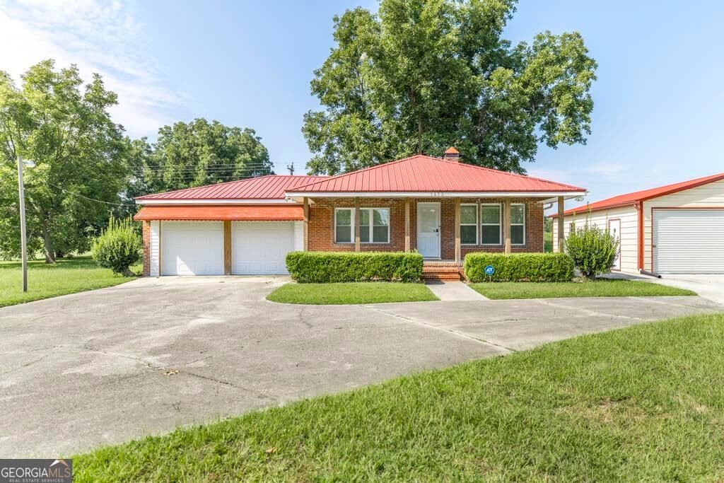 2 bedroom, 2 bathroom, 1,544 sq ft single family residence for sale at 1472 Watkins Hall Road, Dudley, GA 31022