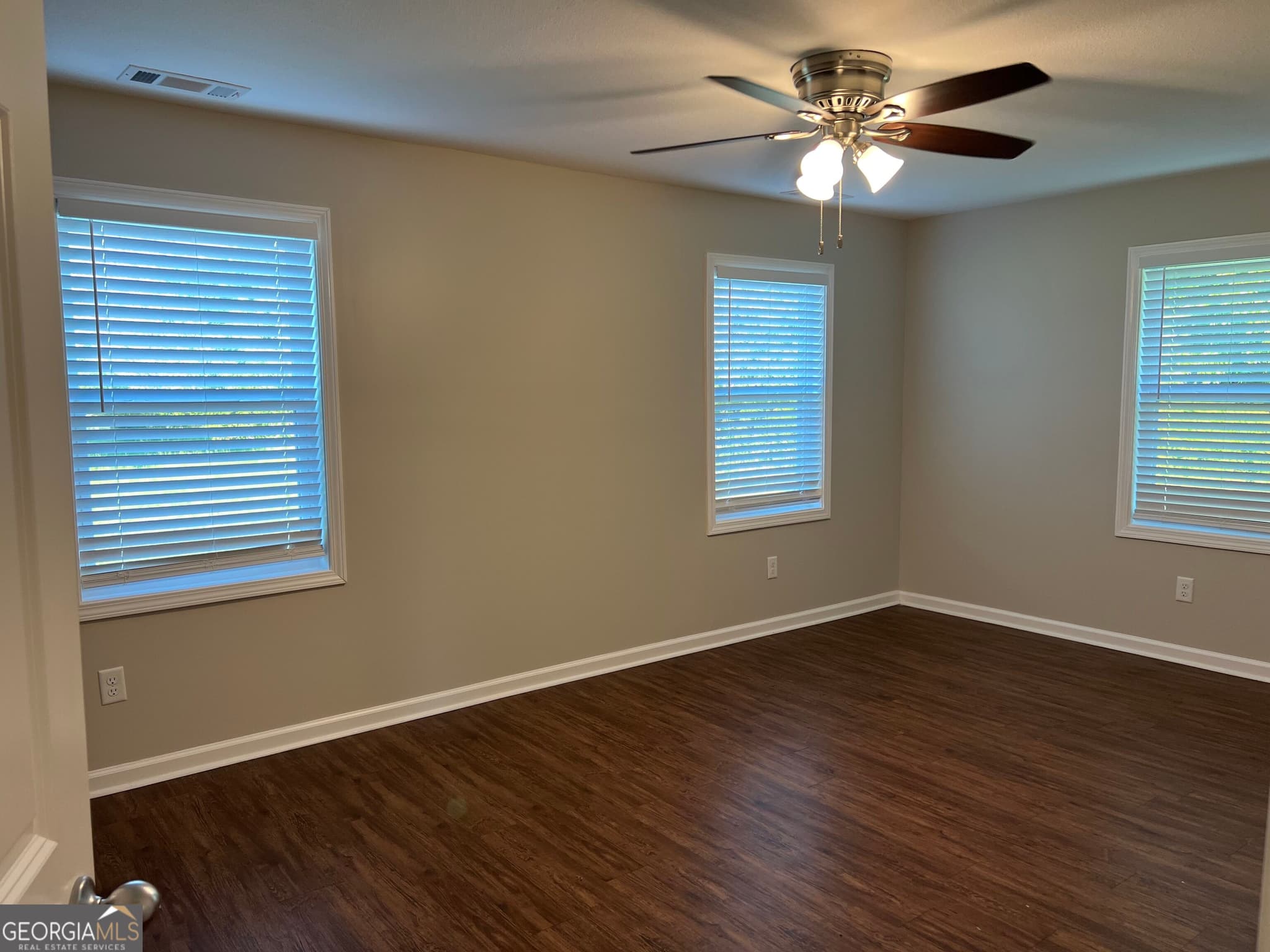 3 bedroom, 2 bathroom single family residence for rent at 132 Parker Dairy Road, Dublin, GA 31021 for $1,595 a month — photo 3