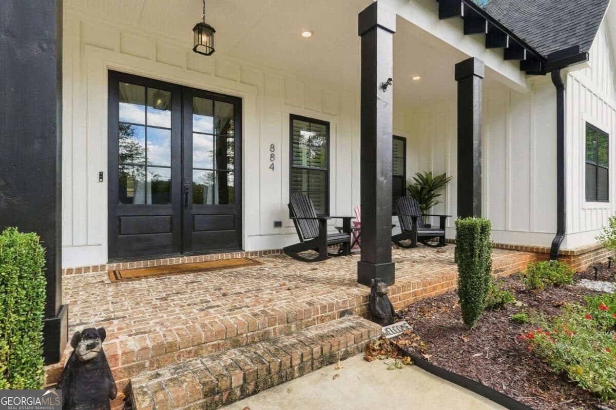 5 bedroom, 4.5 bathroom, 4,166 sq ft single family residence for sale at 884 Oxford Road, Ball Ground, GA 30107 — photo 3