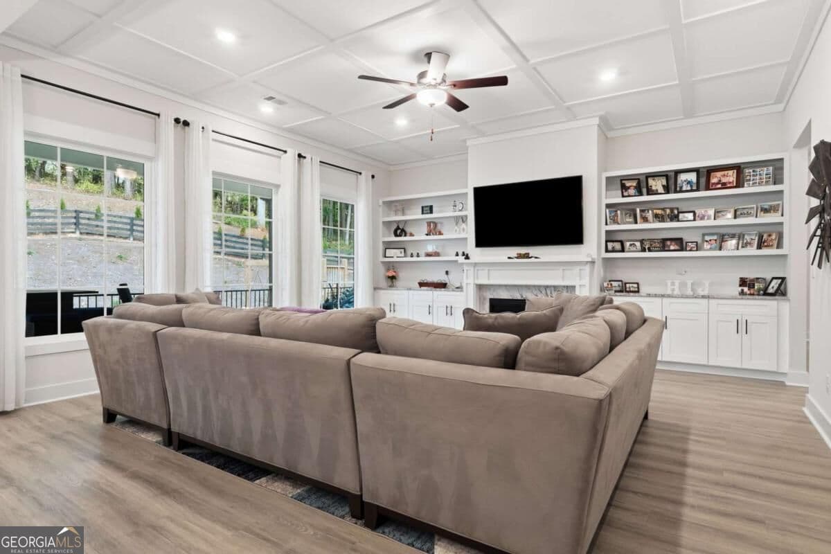 5 bedroom, 4.5 bathroom, 4,166 sq ft single family residence for sale at 884 Oxford Road, Ball Ground, GA 30107 — photo 10