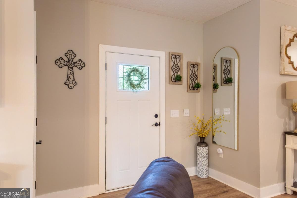 3 bedroom, 2 bathroom, 1,796 sq ft single family residence under contract at 486 Old Blackshear Road, Baxley, GA 31513 — photo 2