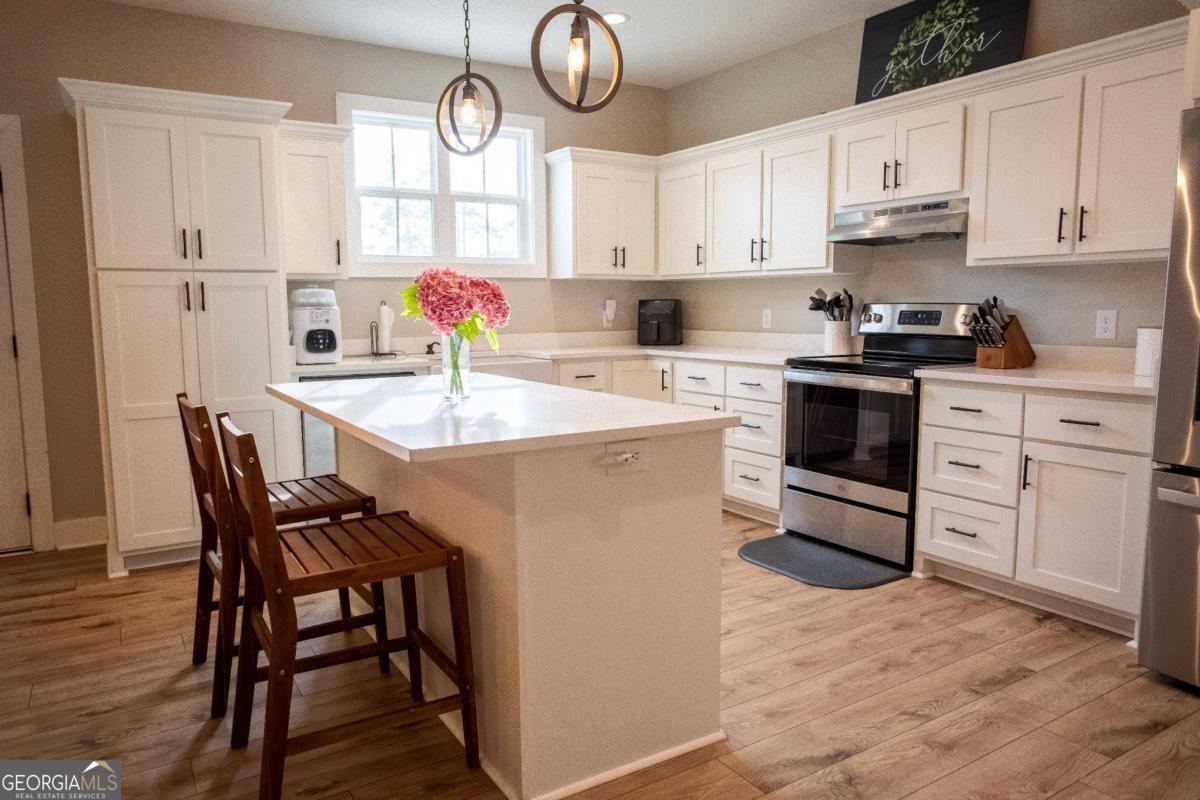3 bedroom, 2 bathroom, 1,796 sq ft single family residence under contract at 486 Old Blackshear Road, Baxley, GA 31513 — photo 10