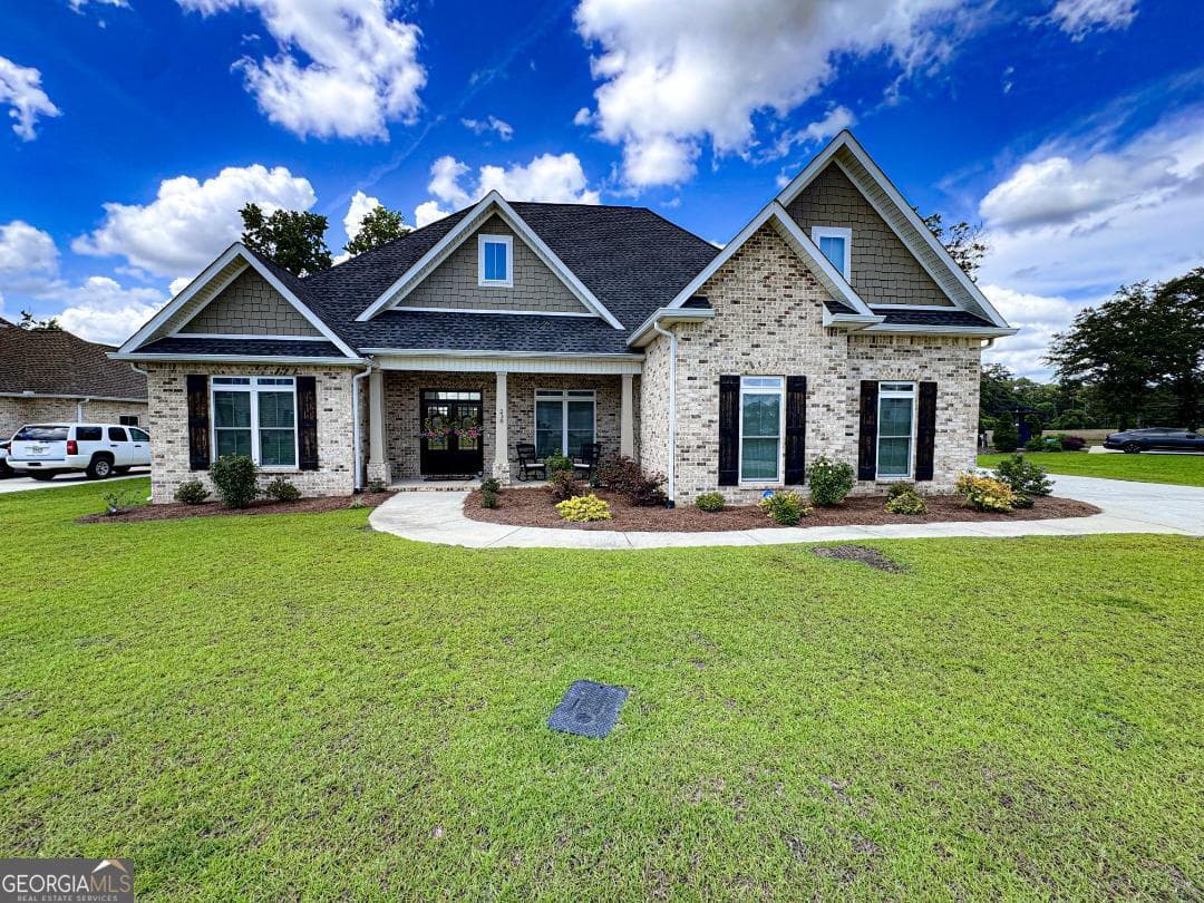 4 bedroom, 3 bathroom, 2,801 sq ft single family residence for sale at 238 Flat Shoal Drive, Bonaire, GA 31005