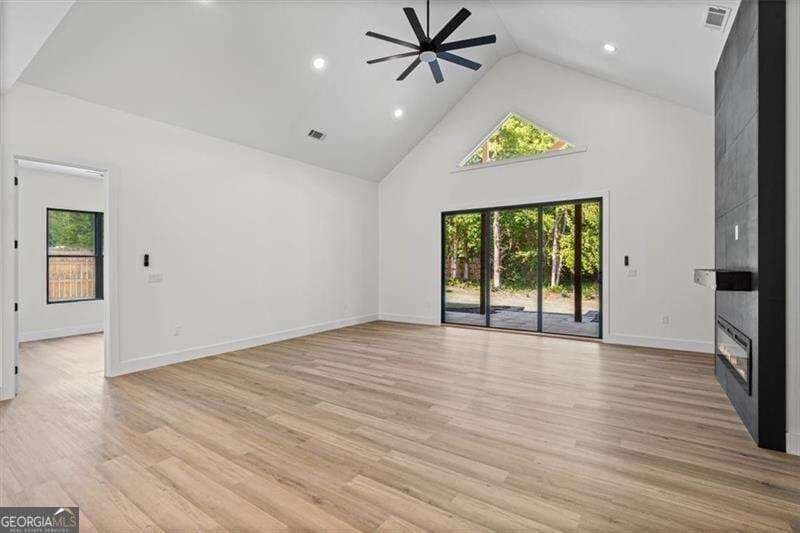 4 bedroom, 3.5 bathroom, 3,307 sq ft single family residence for sale at 520 Rockbridge Road, Lilburn, GA 30047 — photo 7