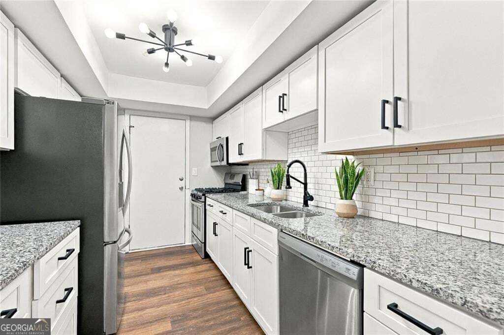 3 bedroom, 2 bathroom, 1,469 sq ft condominium for sale at 6851 Roswell Road Q-15, Sandy Springs, GA 30328 — photo 6