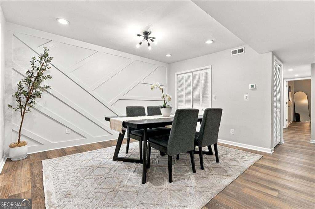 3 bedroom, 2 bathroom, 1,469 sq ft condominium for sale at 6851 Roswell Road Q-15, Sandy Springs, GA 30328 — photo 9