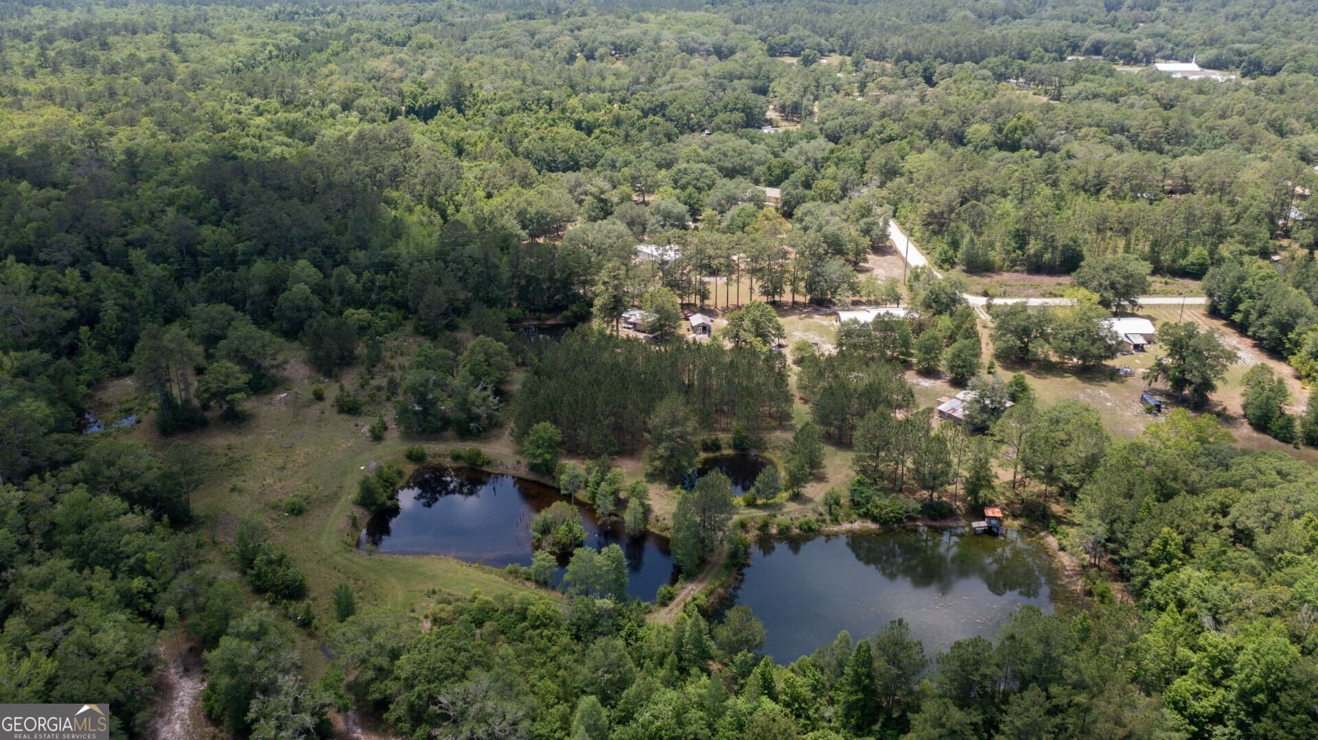 3 bedroom, 1 bathroom, 1,300 sq ft single family residence for sale at 436 Russell Boulevard, St. George, GA 31562 — photo 9