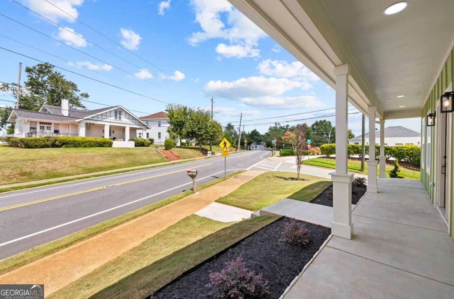 4 bedroom, 4 bathroom, 3,300 sq ft single family residence for sale at 112 Lagrange Street, Newnan, GA 30263 — photo 8