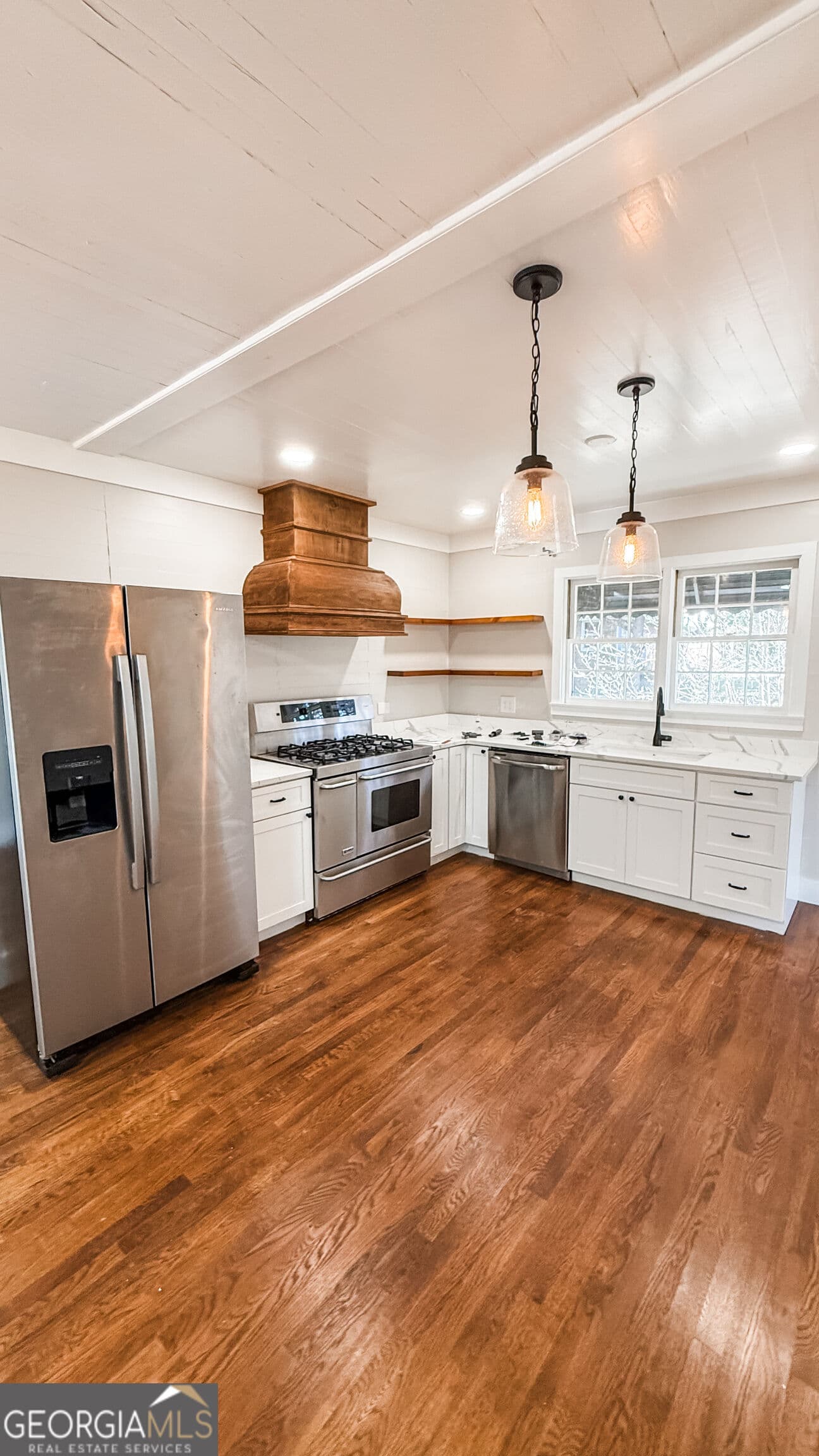 3 bedroom, 2 bathroom, 1,511 sq ft single family residence for rent at 215 Tallapoosa Street, Bremen, GA 30110 for $2,300 a month — photo 3