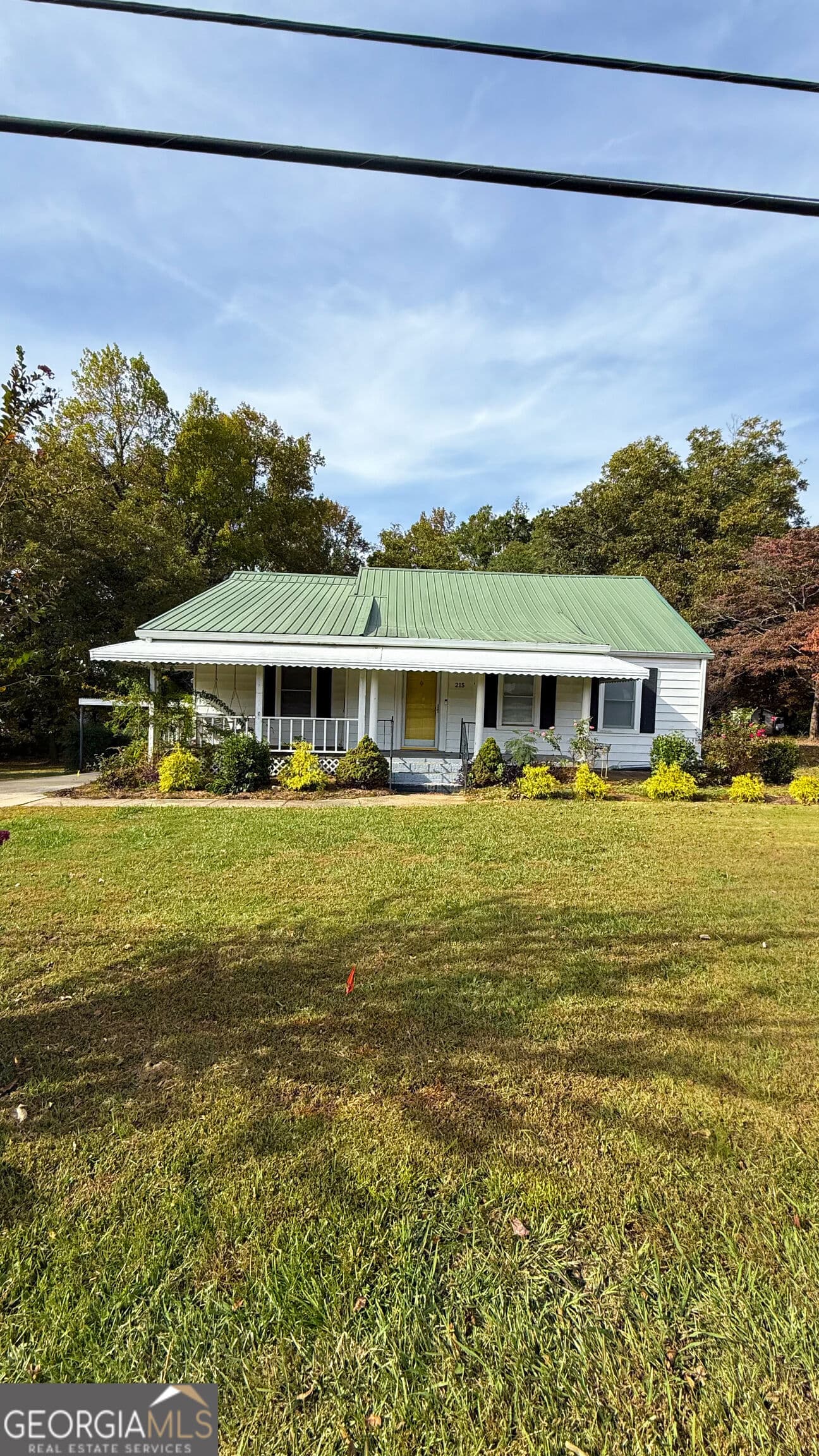 3 bedroom, 2 bathroom, 1,511 sq ft single family residence for rent at 215 Tallapoosa Street, Bremen, GA 30110 for $2,300 a month