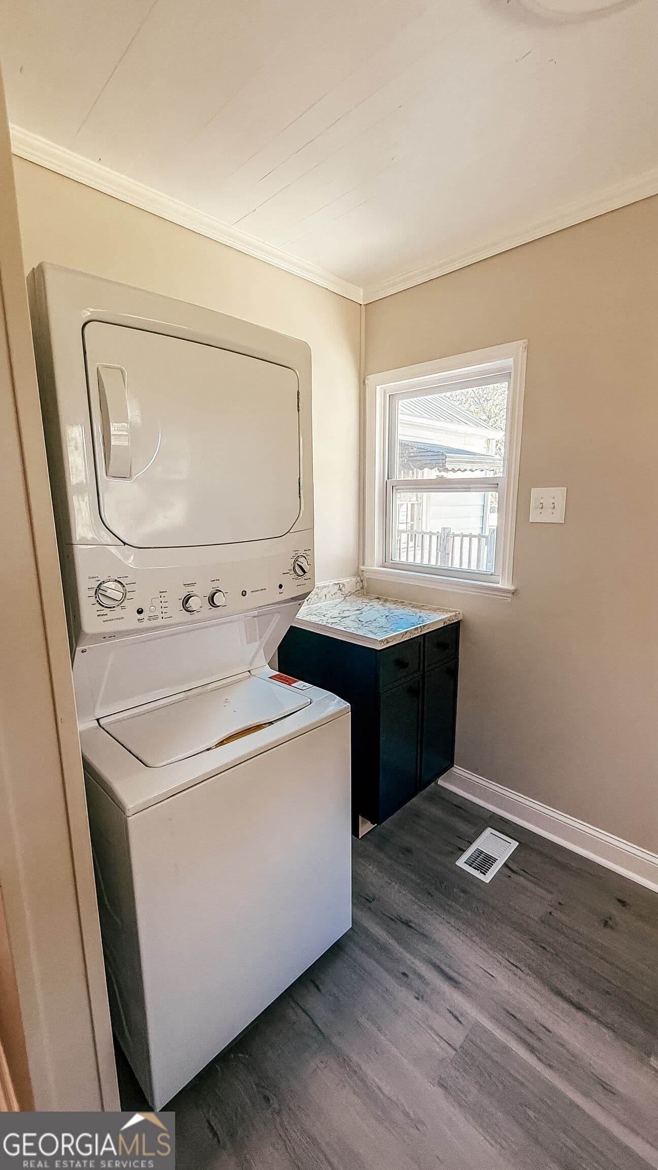 3 bedroom, 2 bathroom, 1,511 sq ft single family residence for rent at 215 Tallapoosa Street, Bremen, GA 30110 for $2,300 a month — photo 9