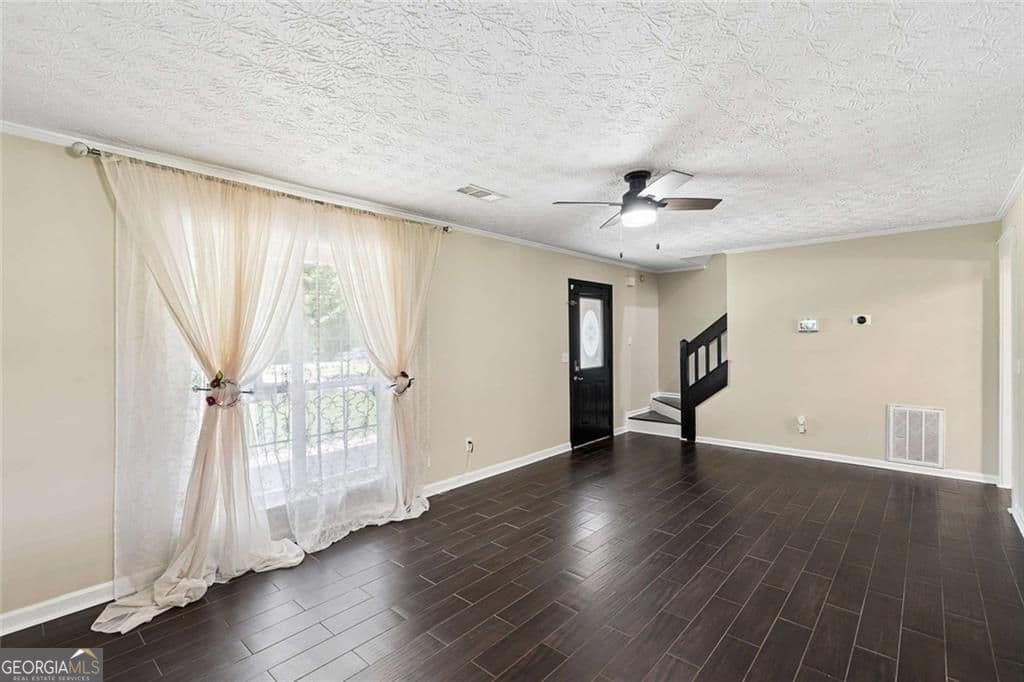 5 bedroom, 3 bathroom, 2,100 sq ft single family residence for sale at 3587 Miller Bottom Road, Loganville, GA 30052 — photo 4
