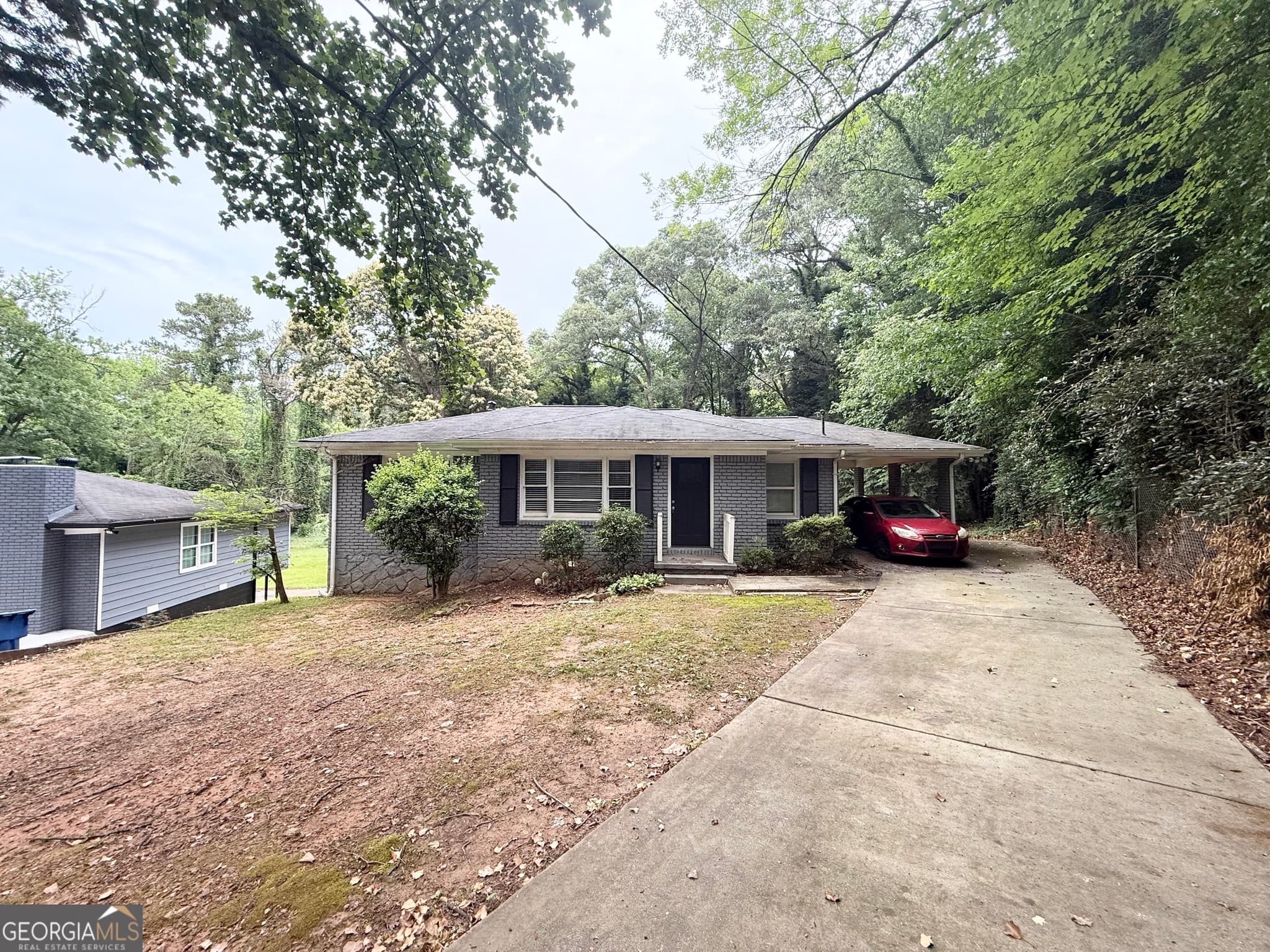 4 bedroom, 2 bathroom, 1,561 sq ft single family residence for sale at 2431 Ivydale Drive, Atlanta, GA 30311 — photo 2