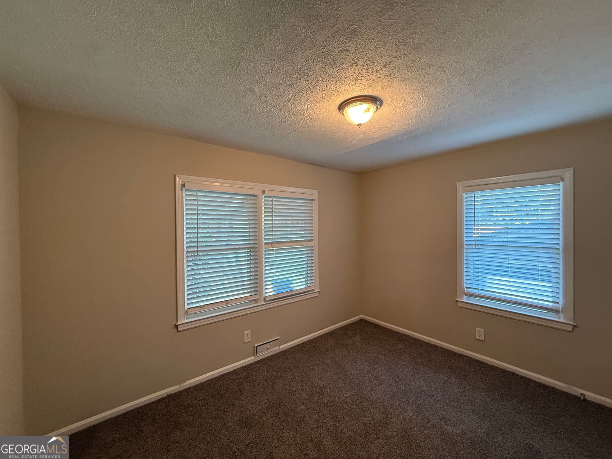 4 bedroom, 2 bathroom, 1,561 sq ft single family residence for sale at 2431 Ivydale Drive, Atlanta, GA 30311 — photo 6