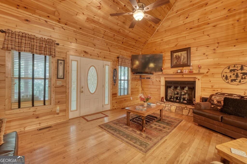 4 bedroom, 3 bathroom, 2,240 sq ft cabin,single family residence for sale at 45 K D Lane, Ellijay, GA 30540 — photo 7