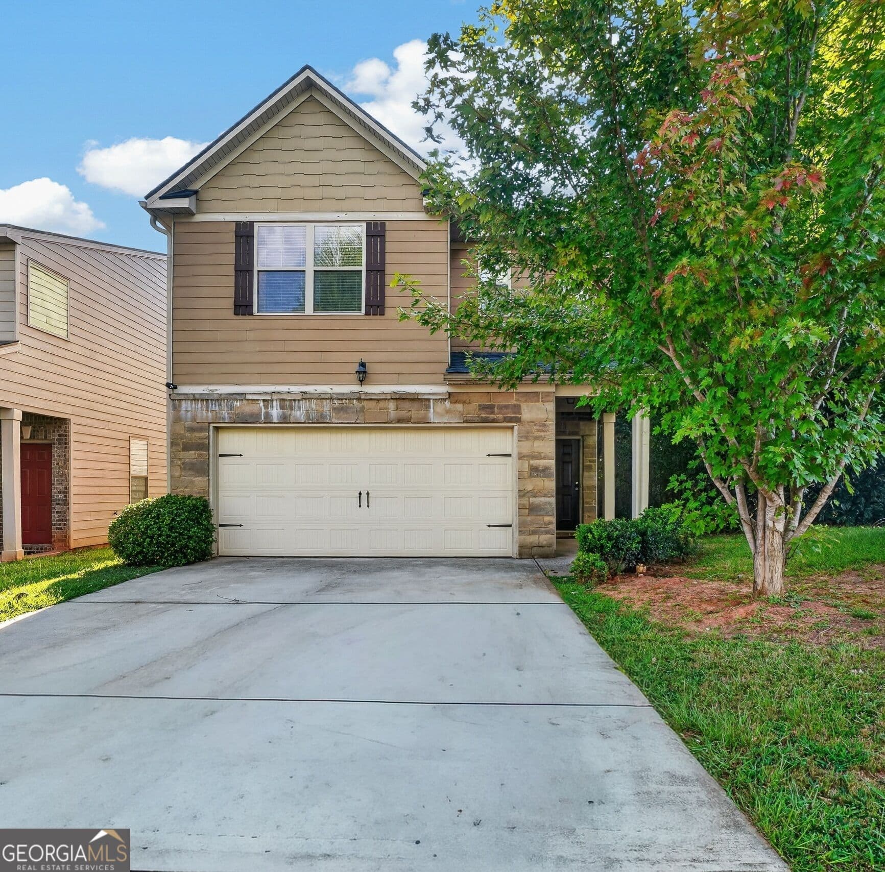 3 bedroom, 2.5 bathroom, 1,975 sq ft single family residence for sale at 2303 Polaris Way, South Fulton, GA 30331