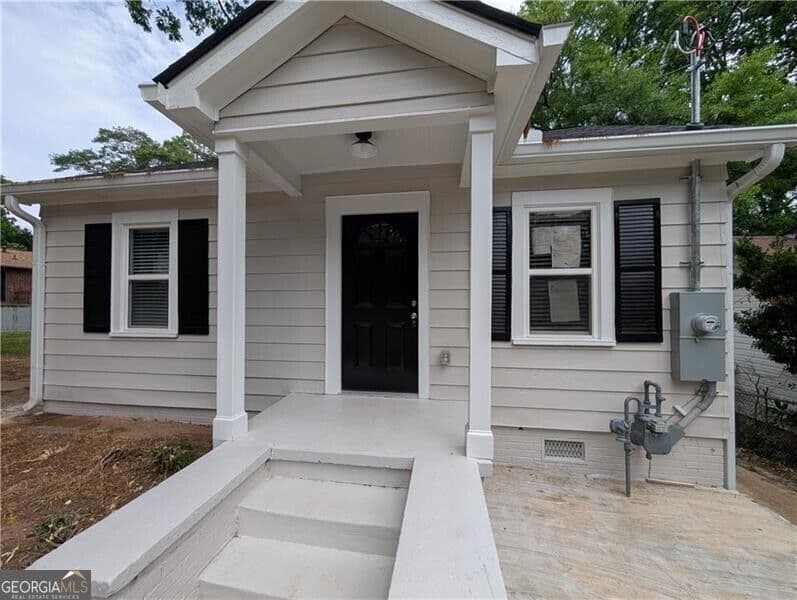 3 bedroom, 2 bathroom, 1,100 sq ft single family residence for rent at 1377 Pine Avenue, Atlanta, GA 30344 for $1,650 a month — photo 2