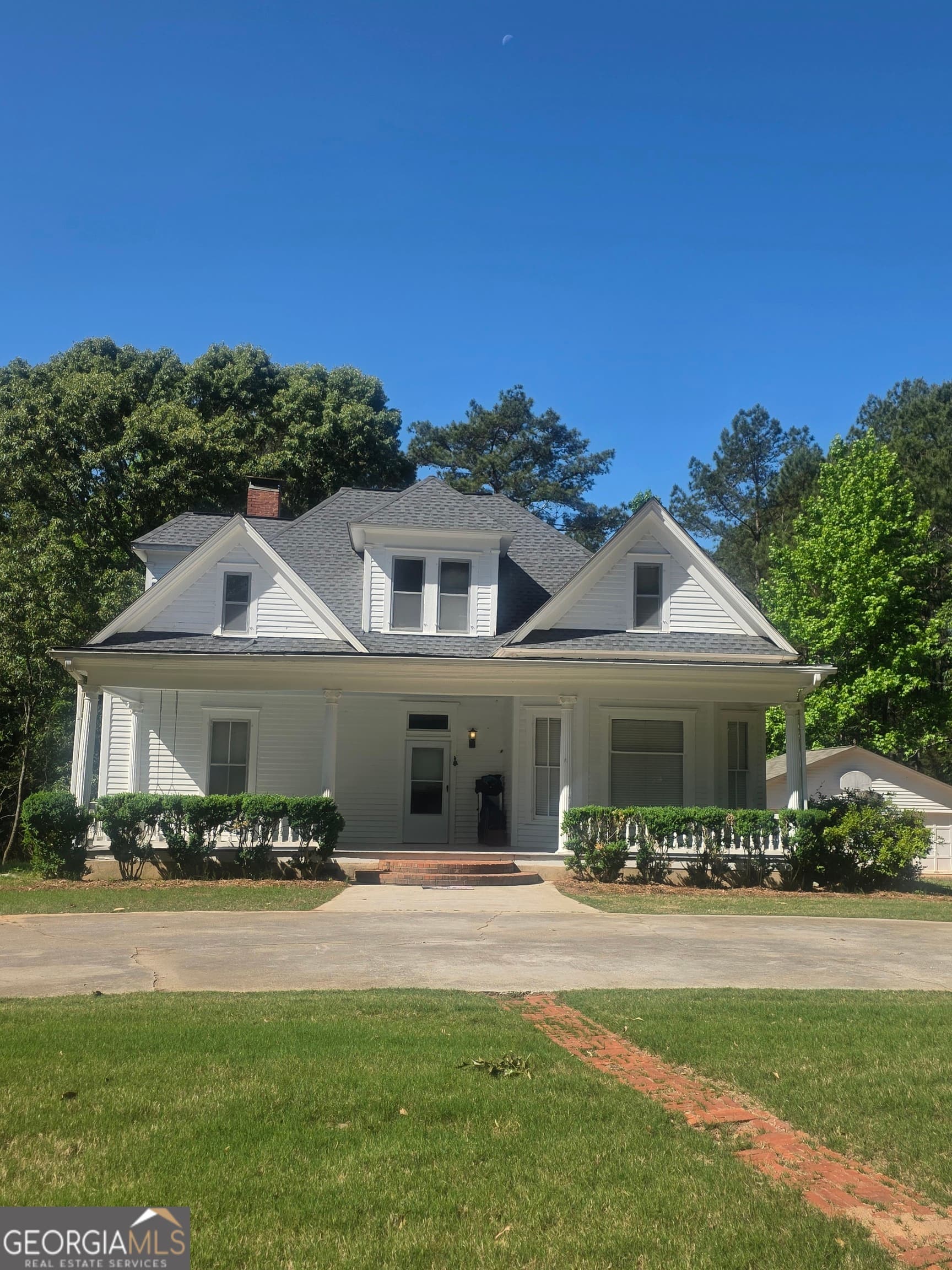 5 bedroom, 3 bathroom, 2,718 sq ft single family residence for sale at 1663 Alcovy Mountain Road, Monroe, GA 30655