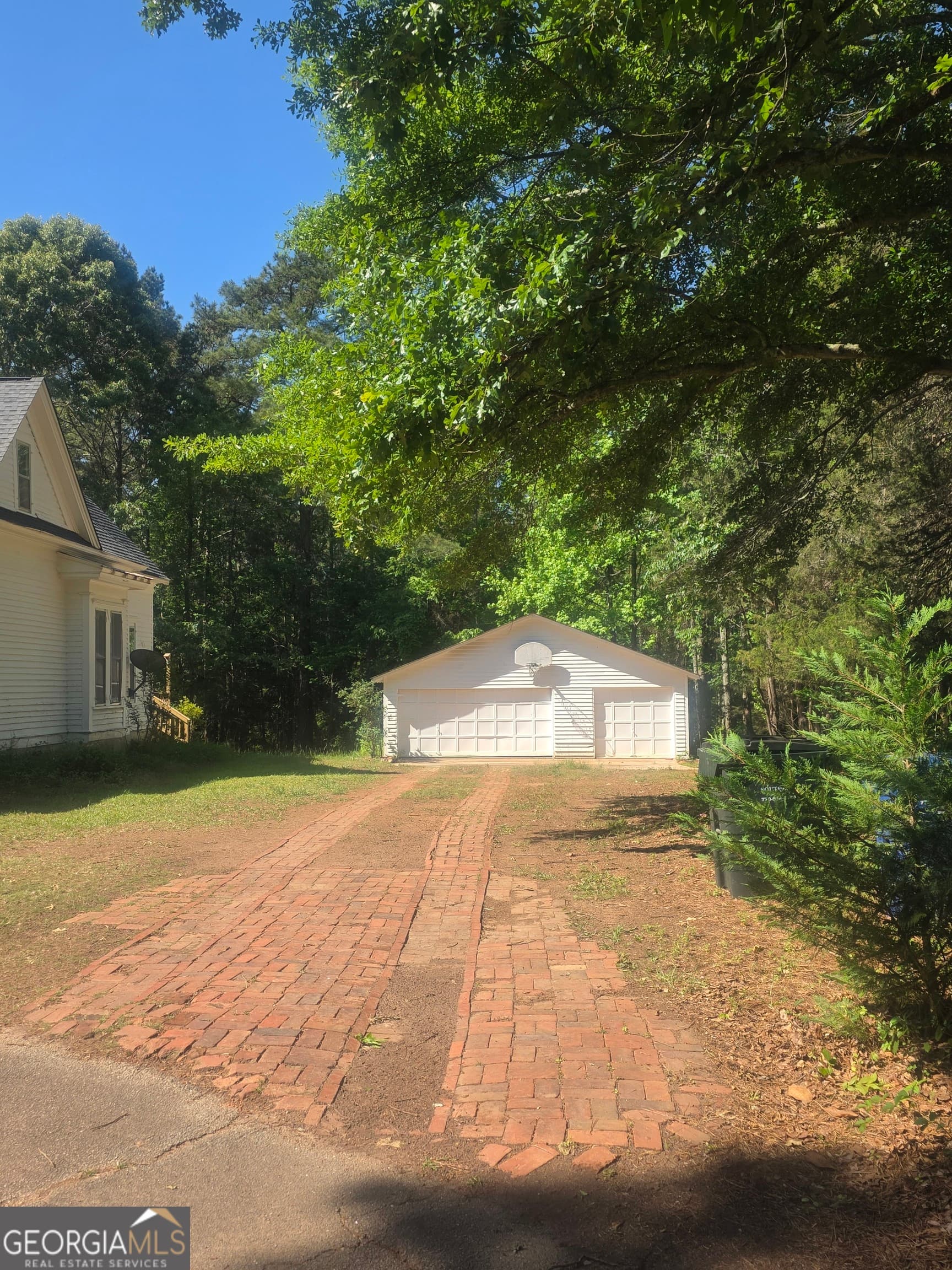 5 bedroom, 3 bathroom, 2,718 sq ft single family residence for sale at 1663 Alcovy Mountain Road, Monroe, GA 30655 — photo 4