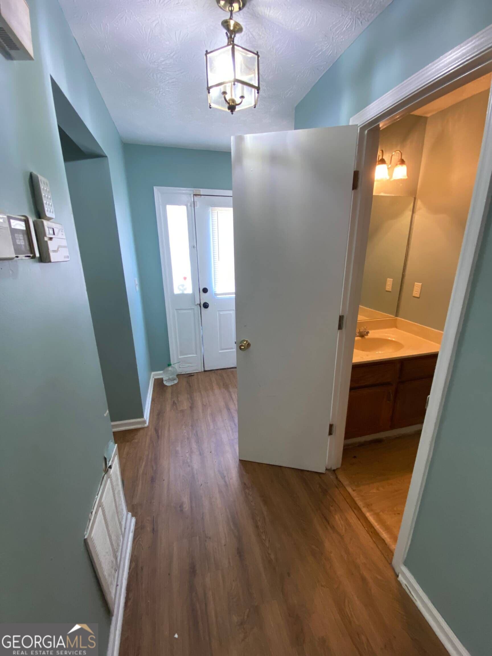 3 bedroom, 3.5 bathroom, 1,684 sq ft townhouse for rent at 3619 Main Station Drive, Marietta, GA 30008 for $1,800 a month — photo 3
