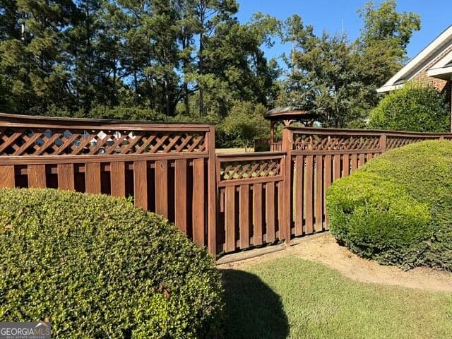 3 bedroom, 2 bathroom, 2,454 sq ft single family residence for sale at 301 Davis Street, Warrenton, GA 30828 — photo 6