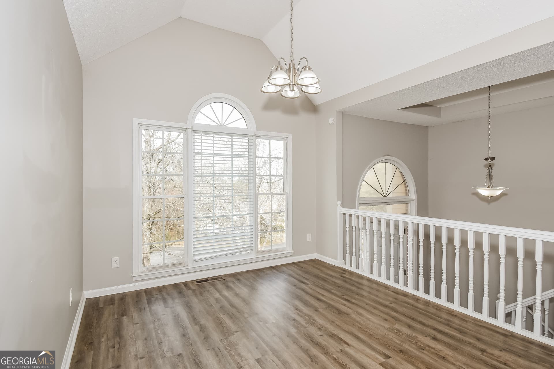 4 bedroom, 3 bathroom, 2,748 sq ft single family residence for sale at 129 Wellington Court, Dallas, GA 30157 — photo 7