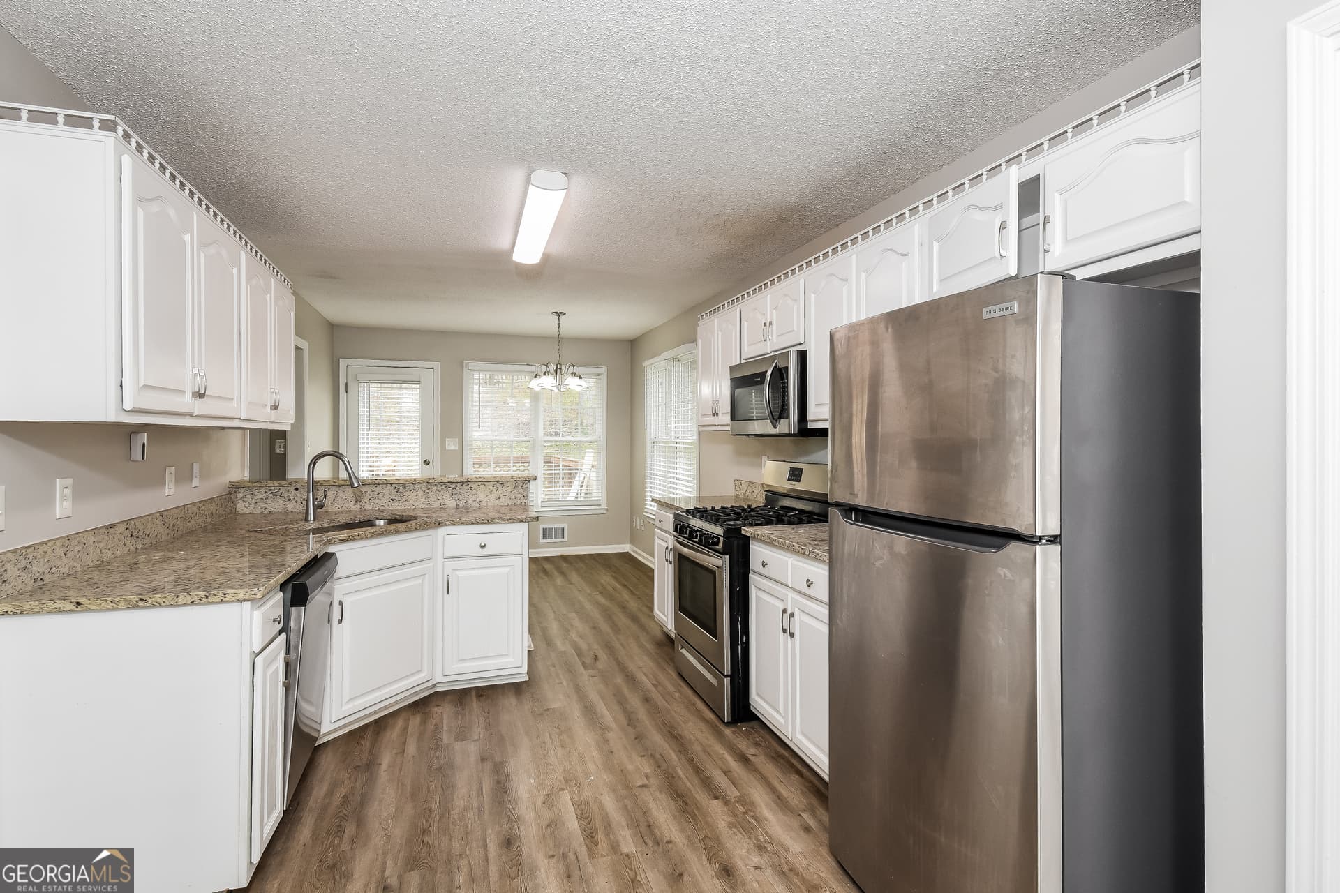 4 bedroom, 3 bathroom, 2,748 sq ft single family residence for sale at 129 Wellington Court, Dallas, GA 30157 — photo 10