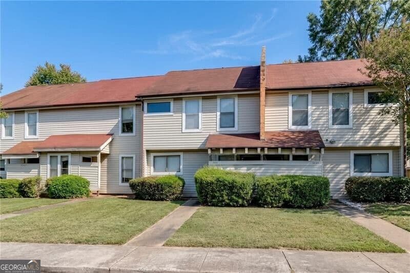 2 bedroom, 2.5 bathroom, 1,392 sq ft townhouse for rent at 3241 Tennington Place, Lawrenceville, GA 30044 for $1,650 a month — photo 1 of 1