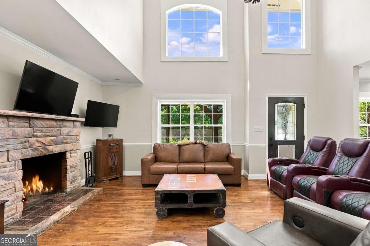 3 bedroom, 2 bathroom, 2,318 sq ft single family residence for sale at 110 Spruce Pine Street, Tate, GA 30177 — photo 3