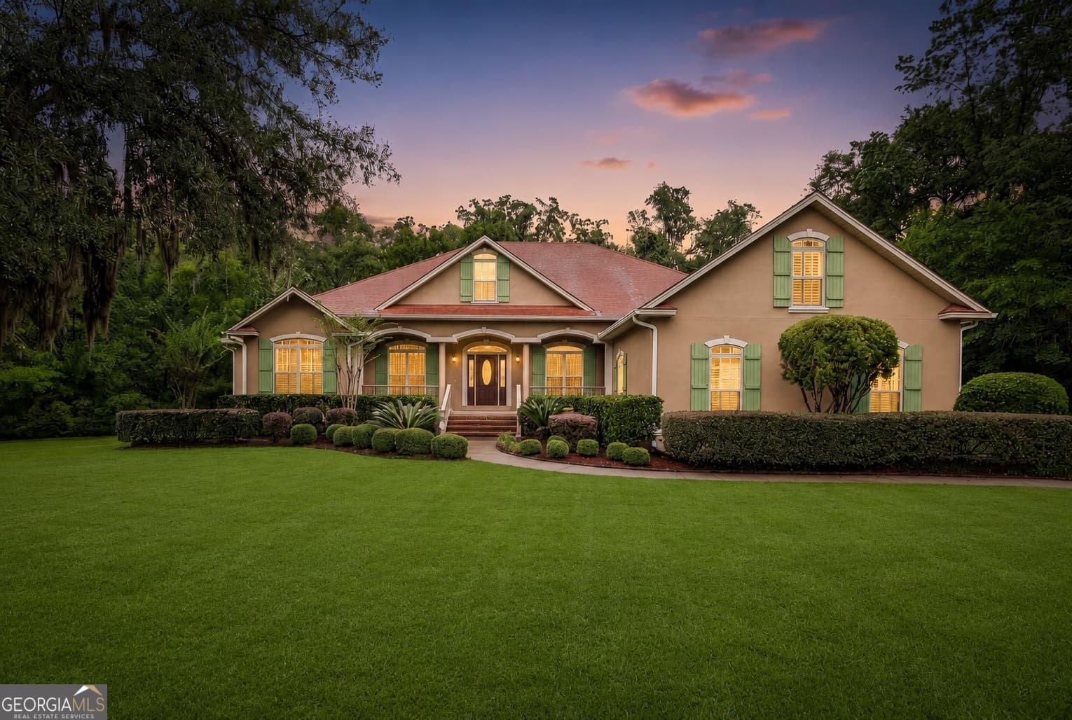 4 bedroom, 4 bathroom, 3,374 sq ft single family residence sold at 184 Drakes Landing, Brunswick, GA 31523