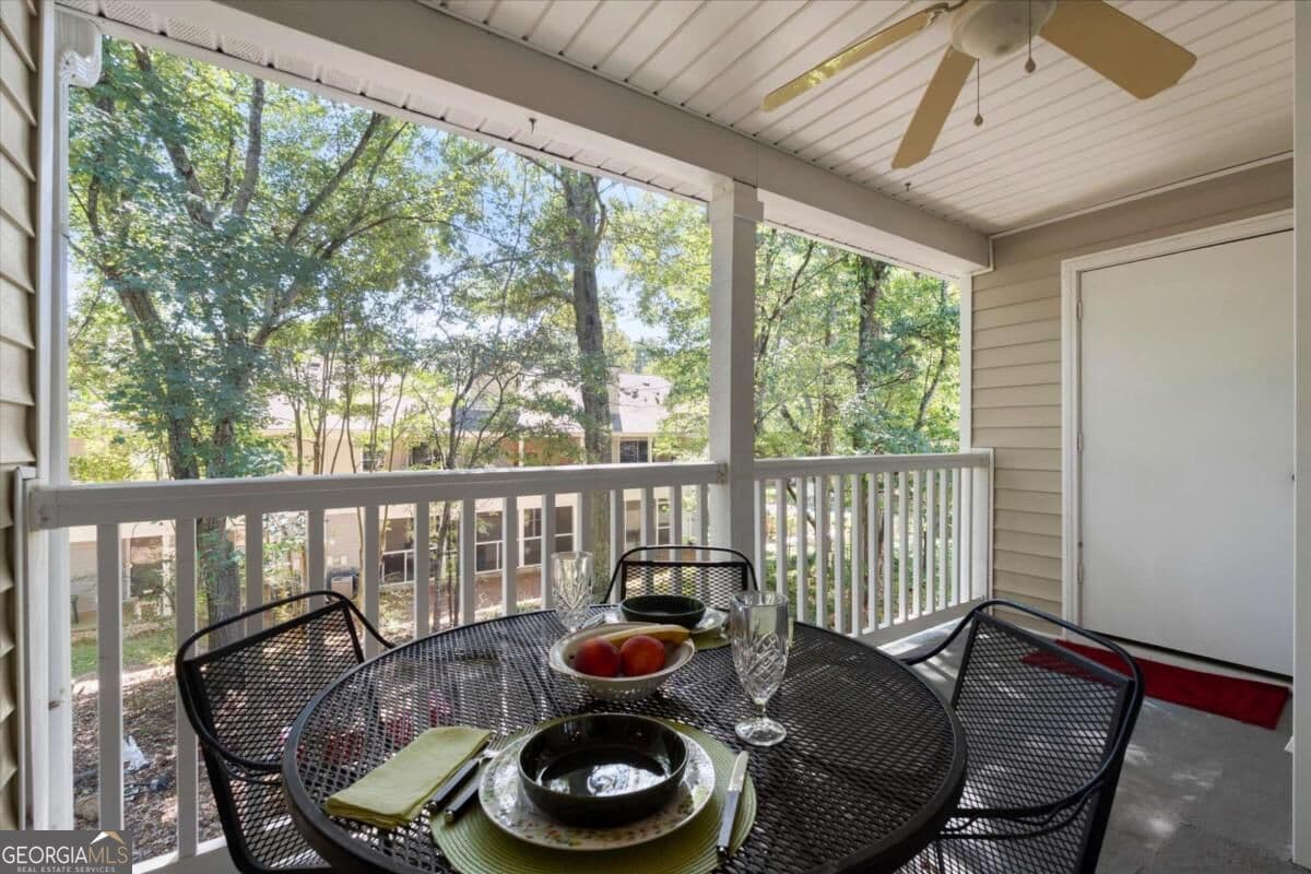 2 bedroom, 2 bathroom, 1,384 sq ft condominium for sale at 3062 Westwood Way, Alpharetta, GA 30004 — photo 6